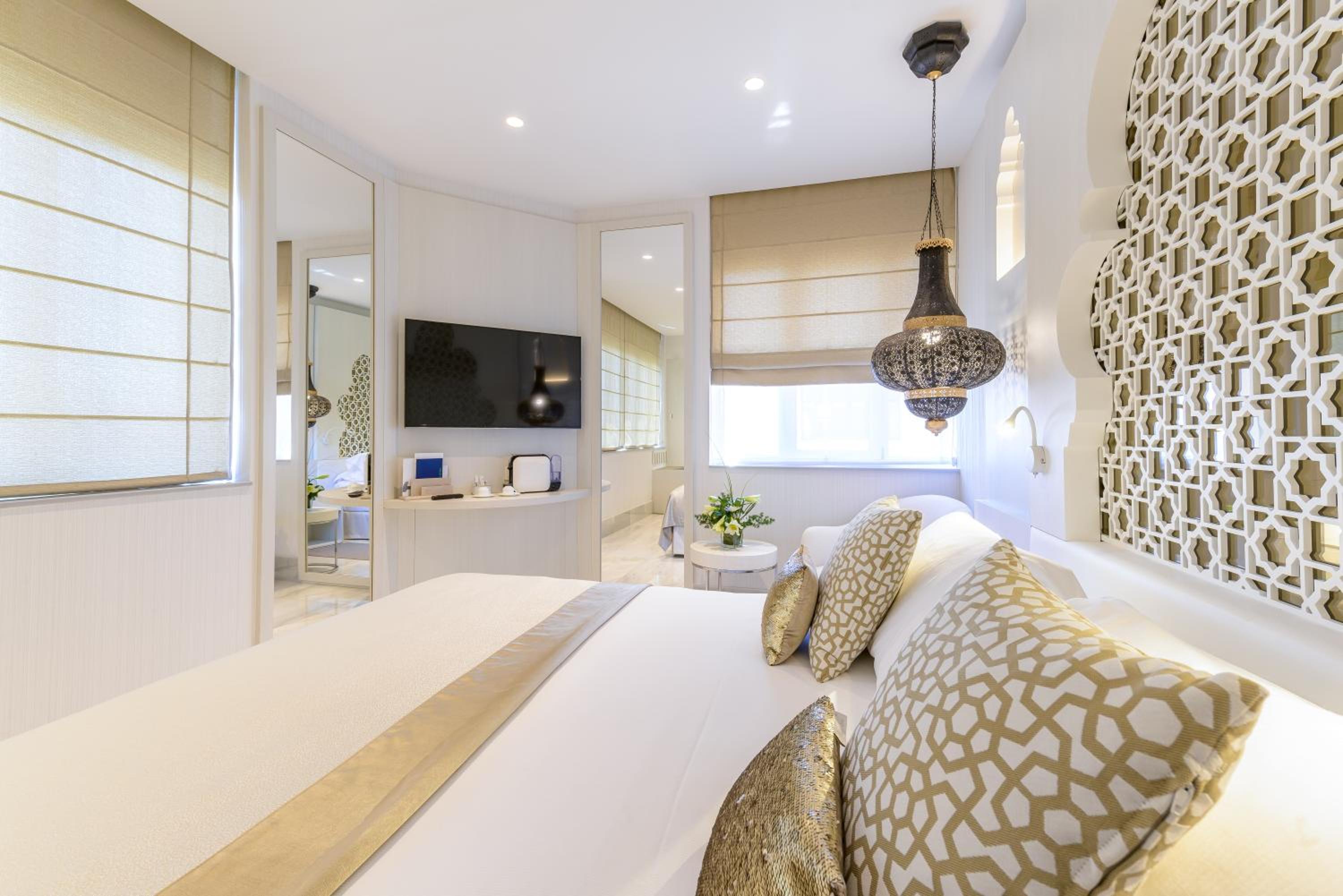 Deluxe Double Room With Terrace