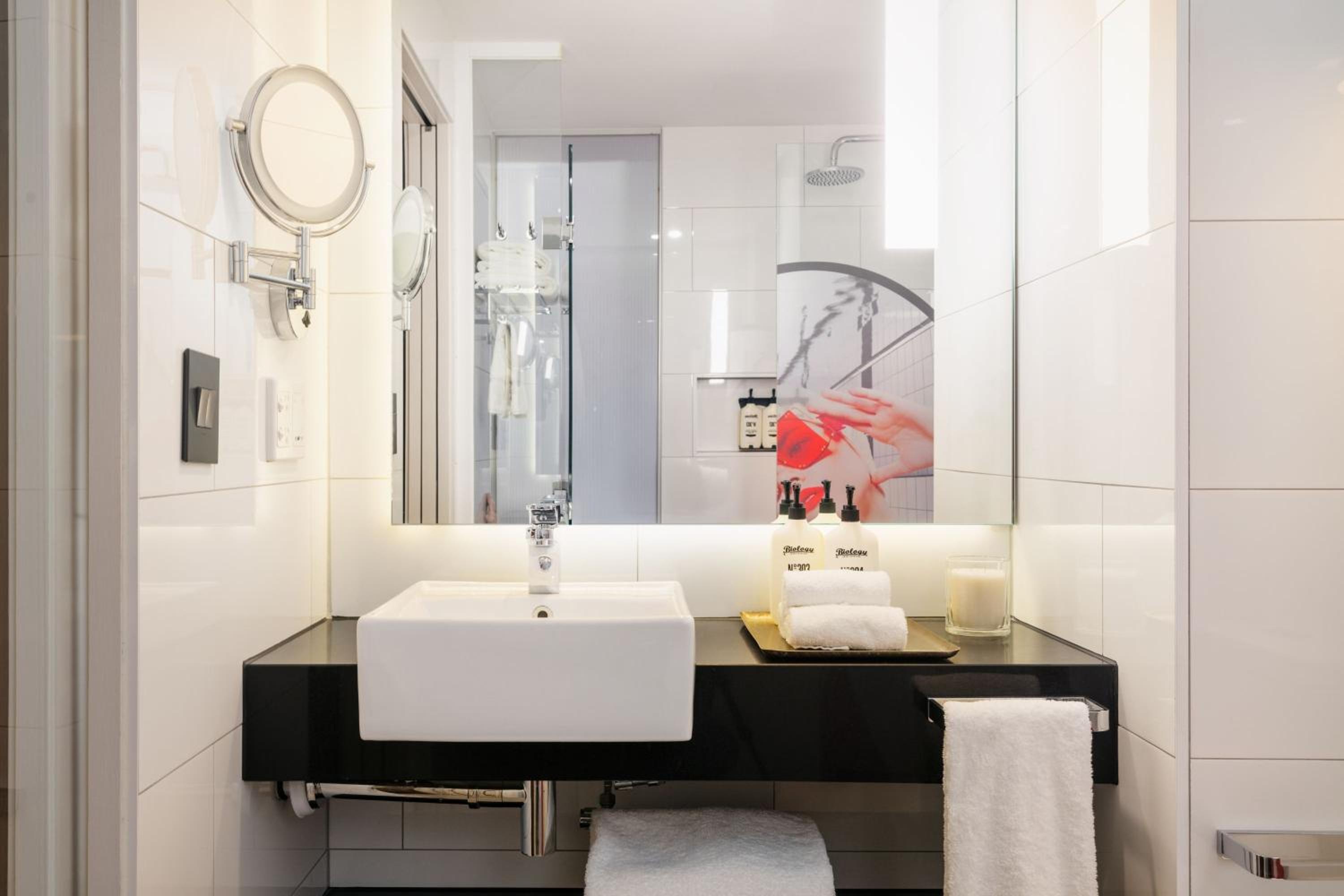 Standard Double Room with Two Double Beds and Atrium View