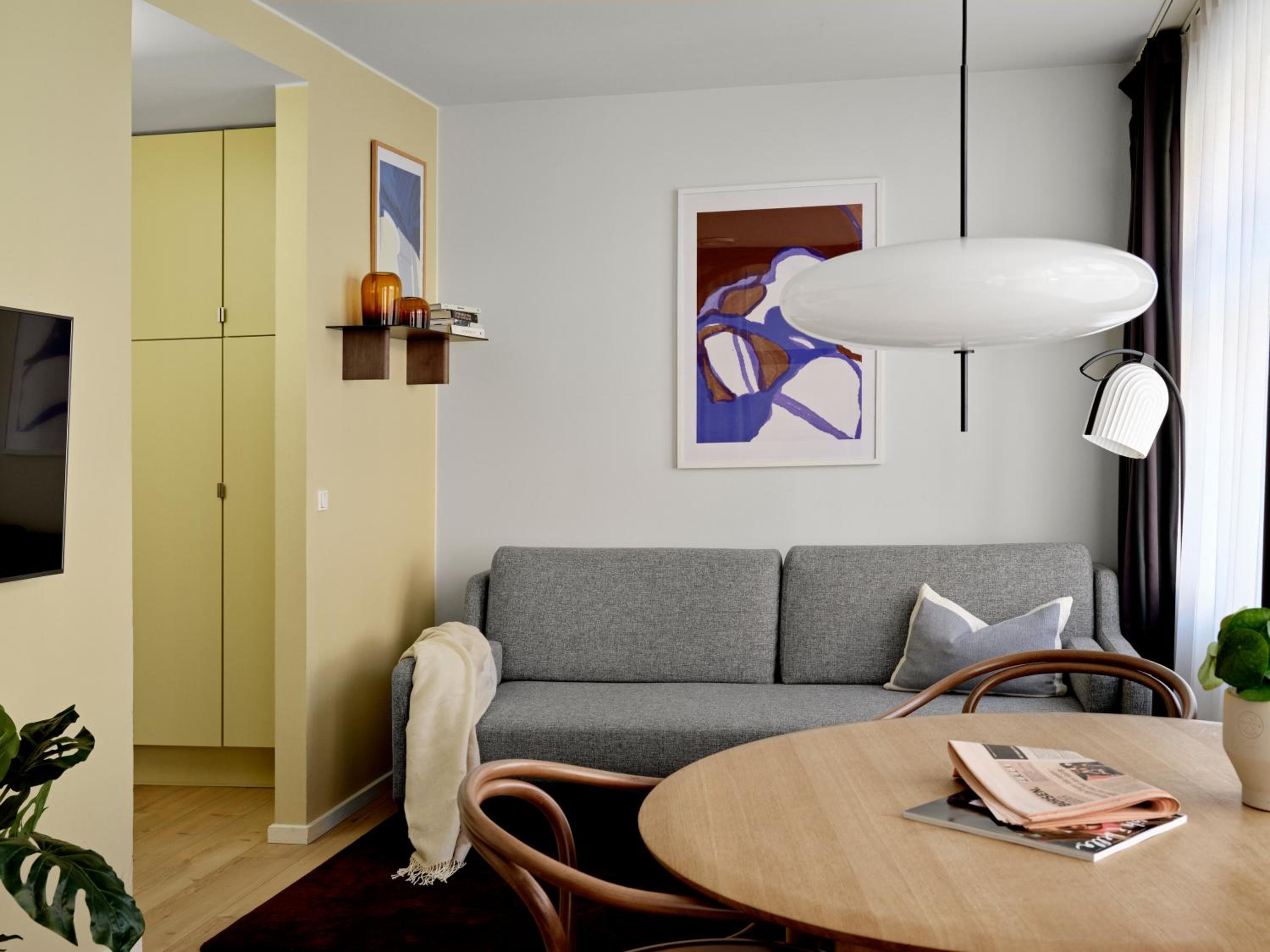 One-Bedroom Apartment (3 Adults)