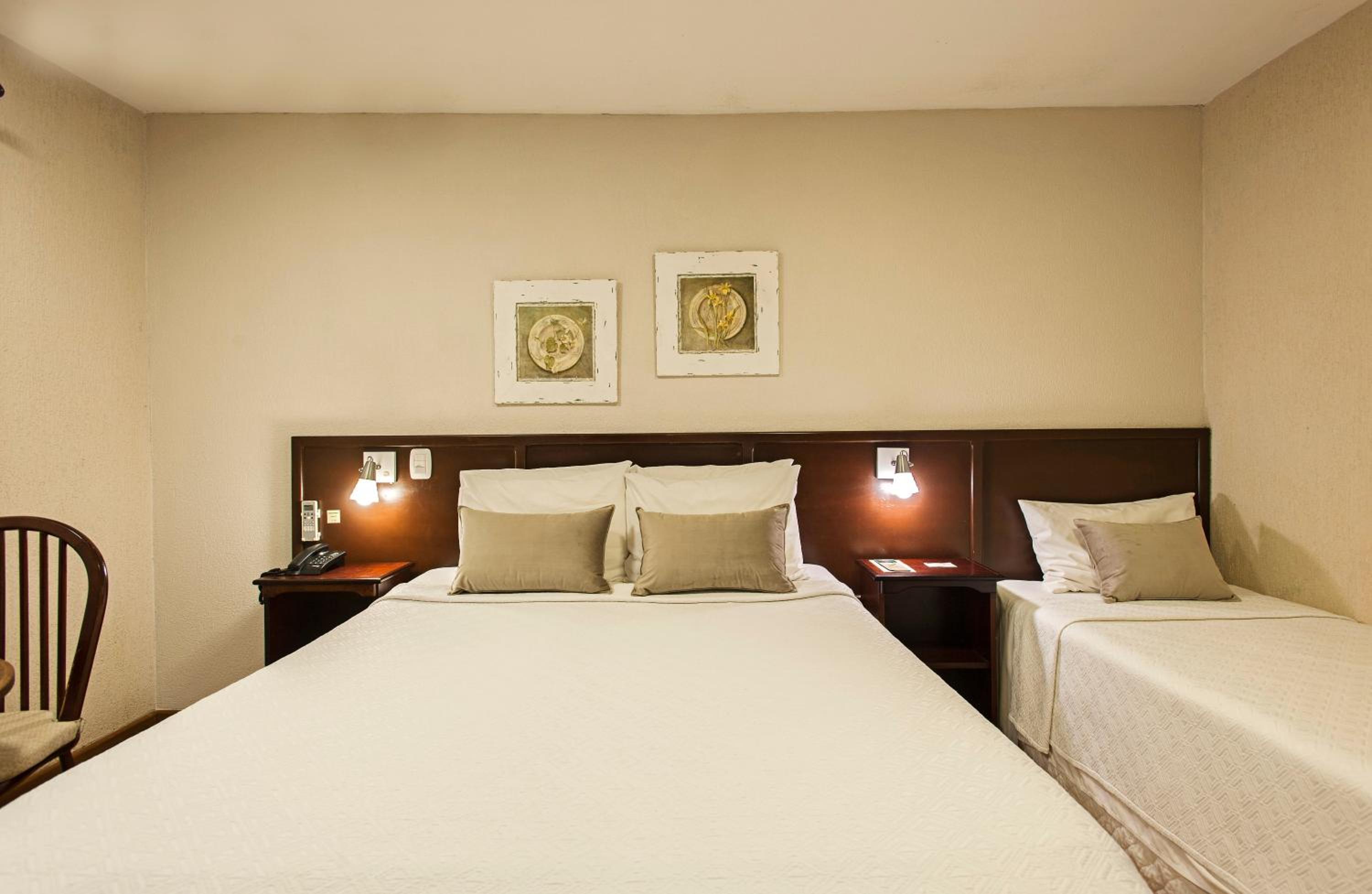 Apartamento luxo triplo com varanda