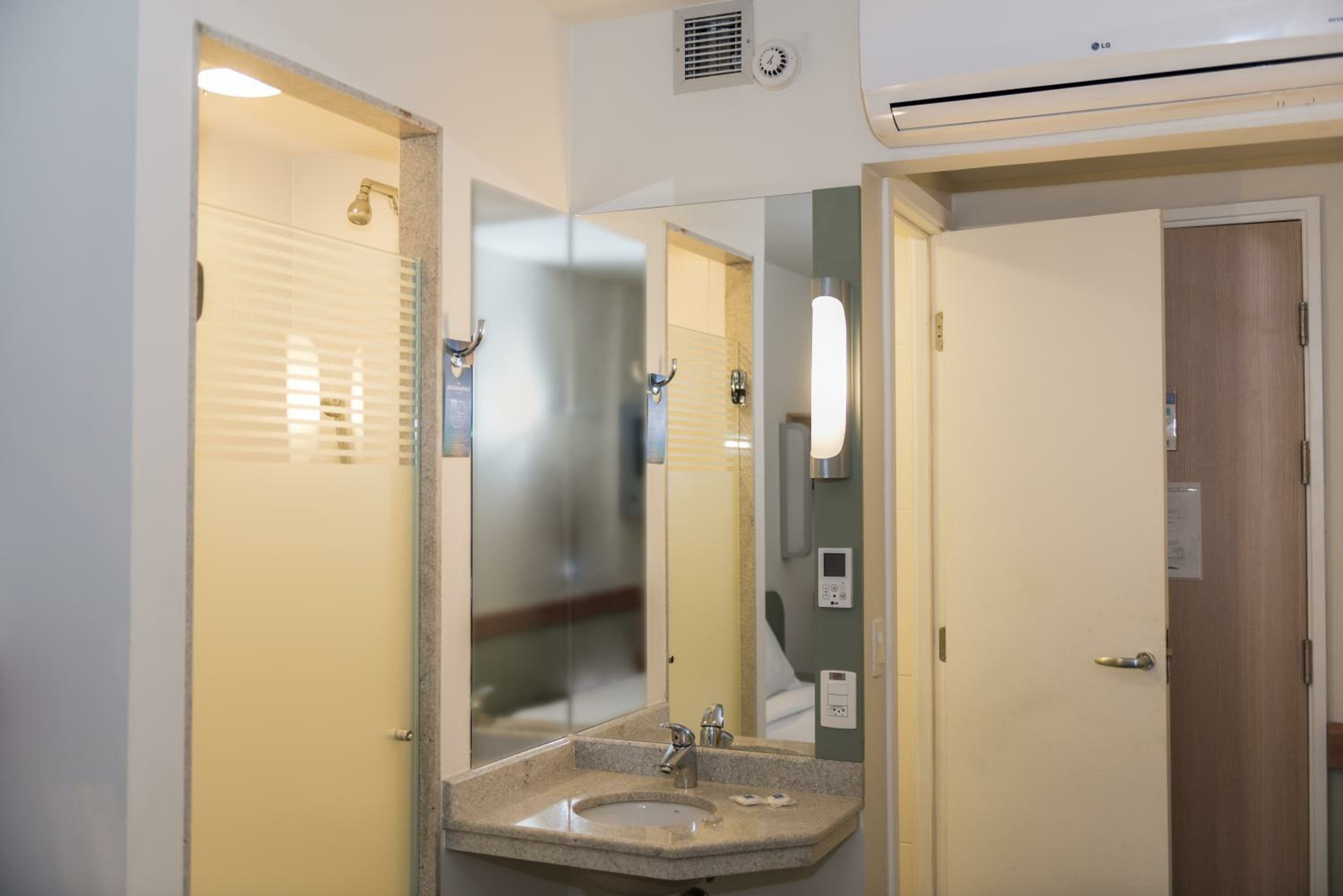 Standard Double Room with One Bunk Bed