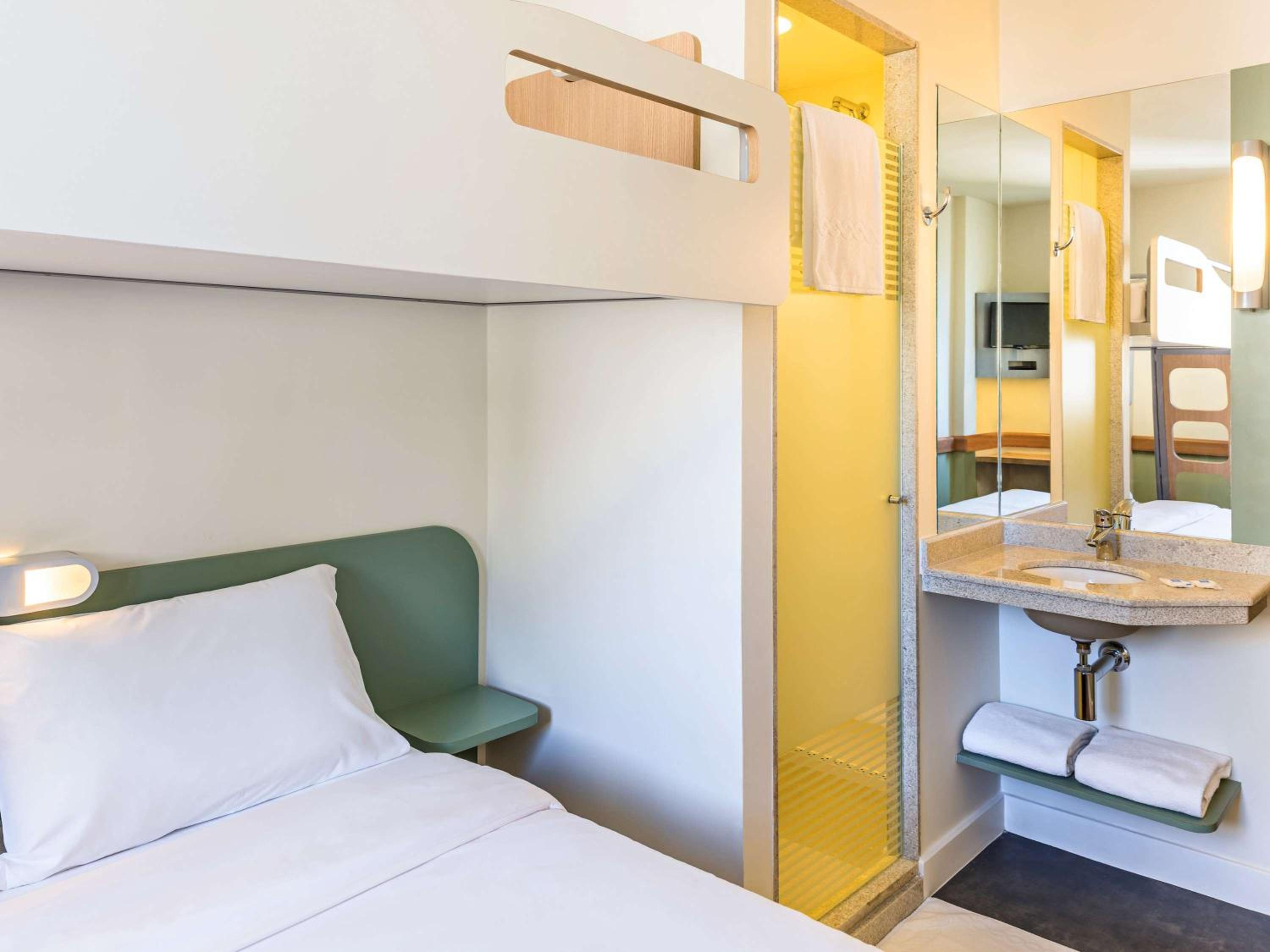 Standard Double Room with One Bunk Bed