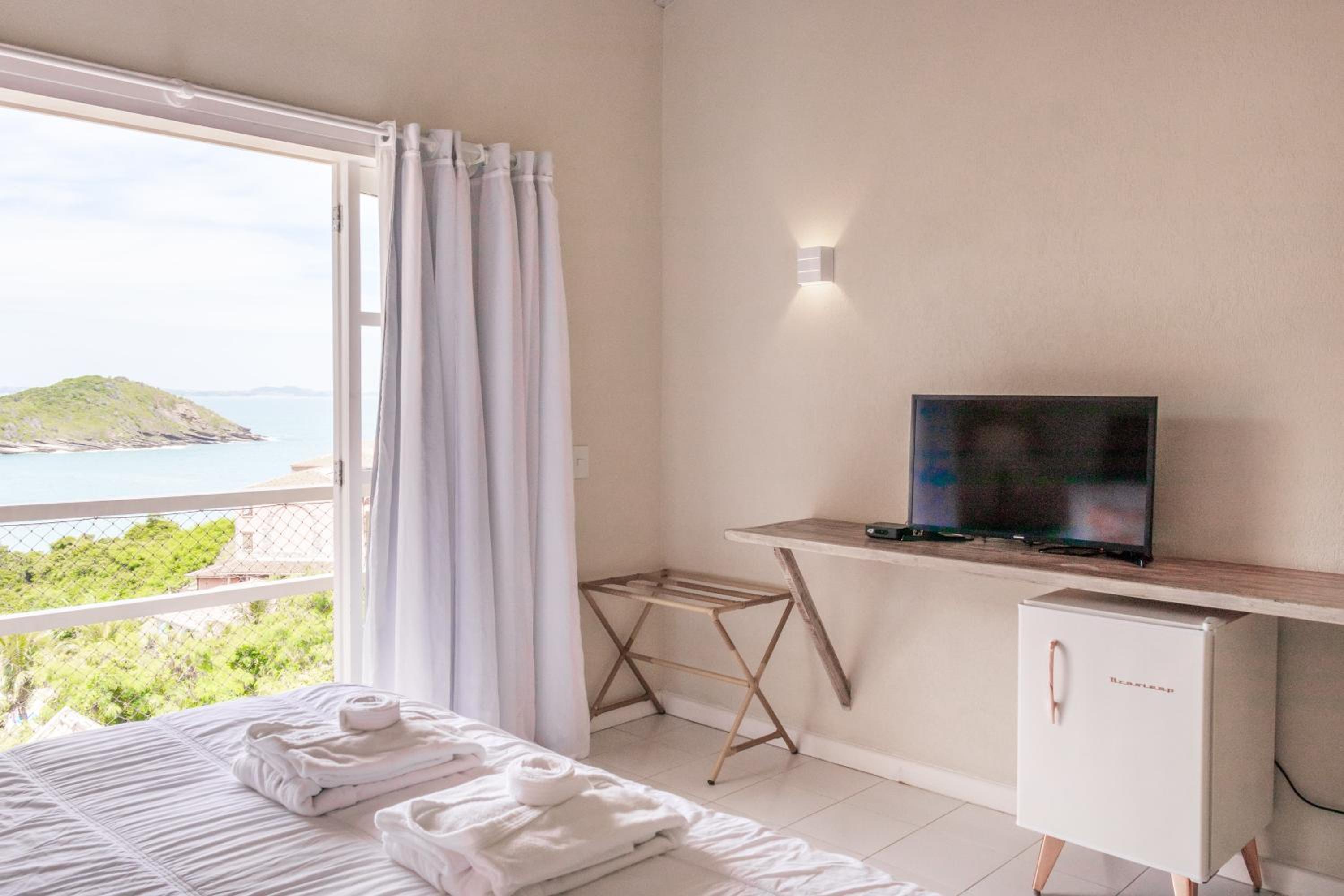 Deluxe Suite with Spa Bath