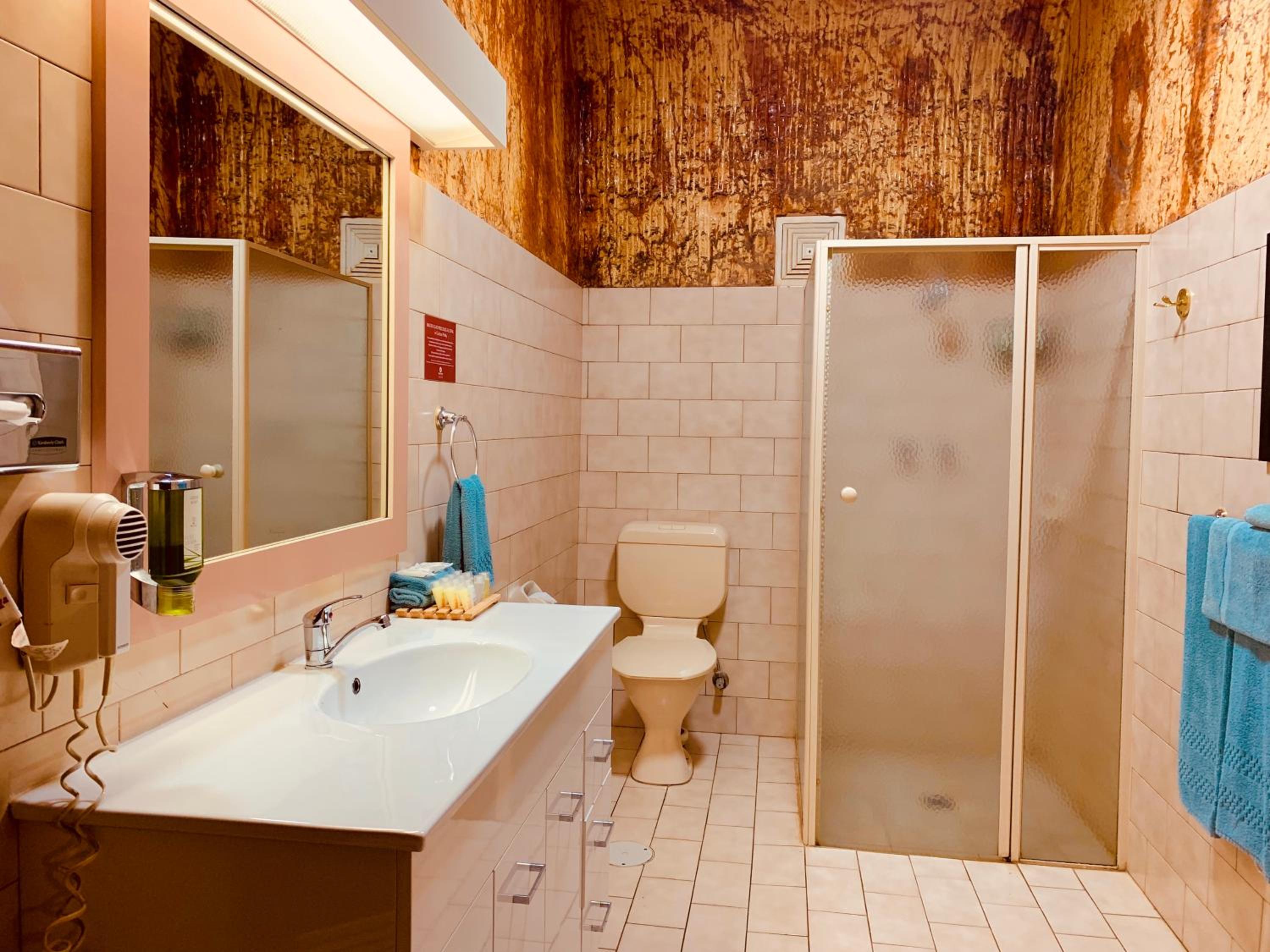 Double or Twin Room - Underground