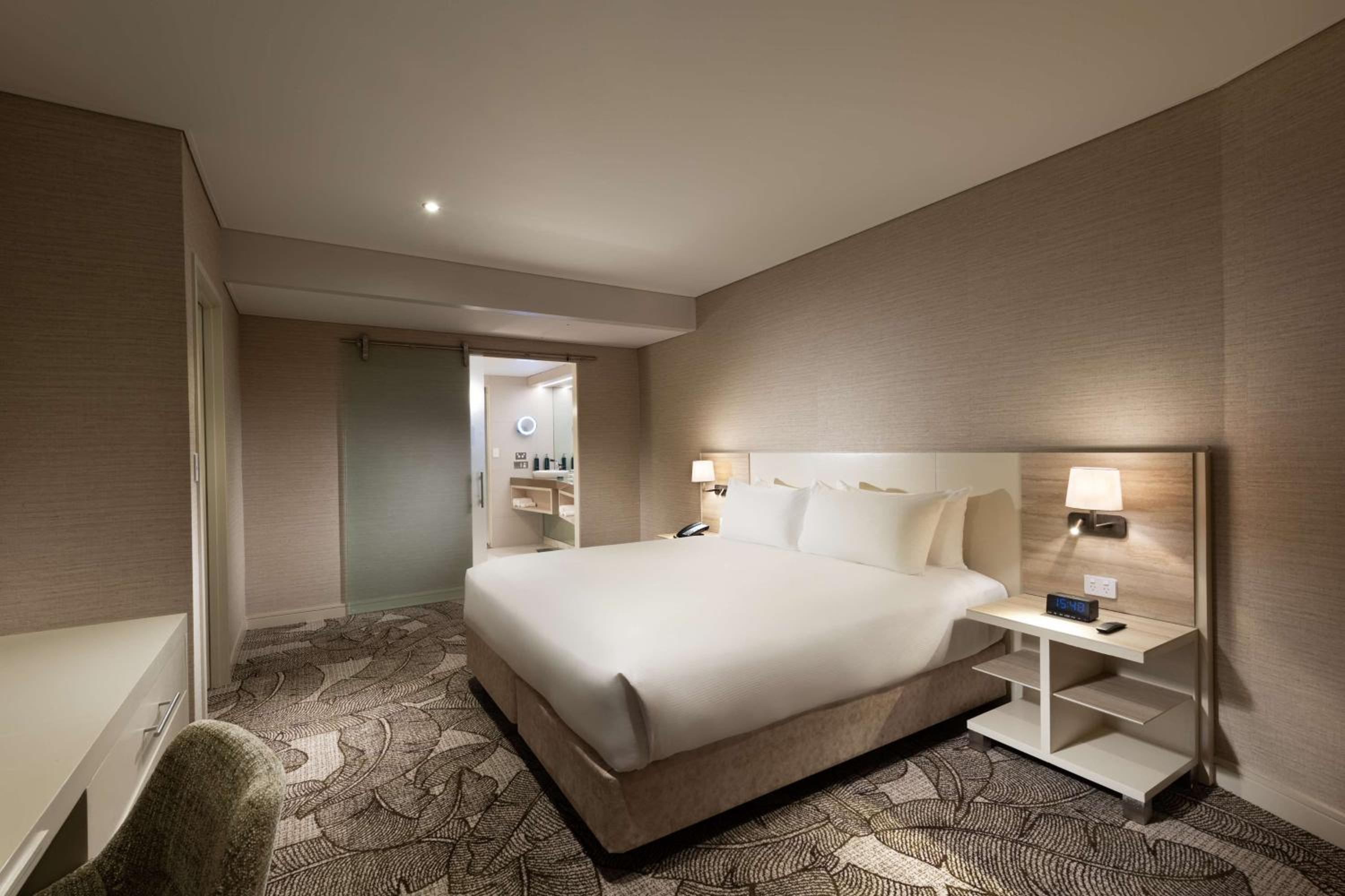 One-Bedroom King Suite