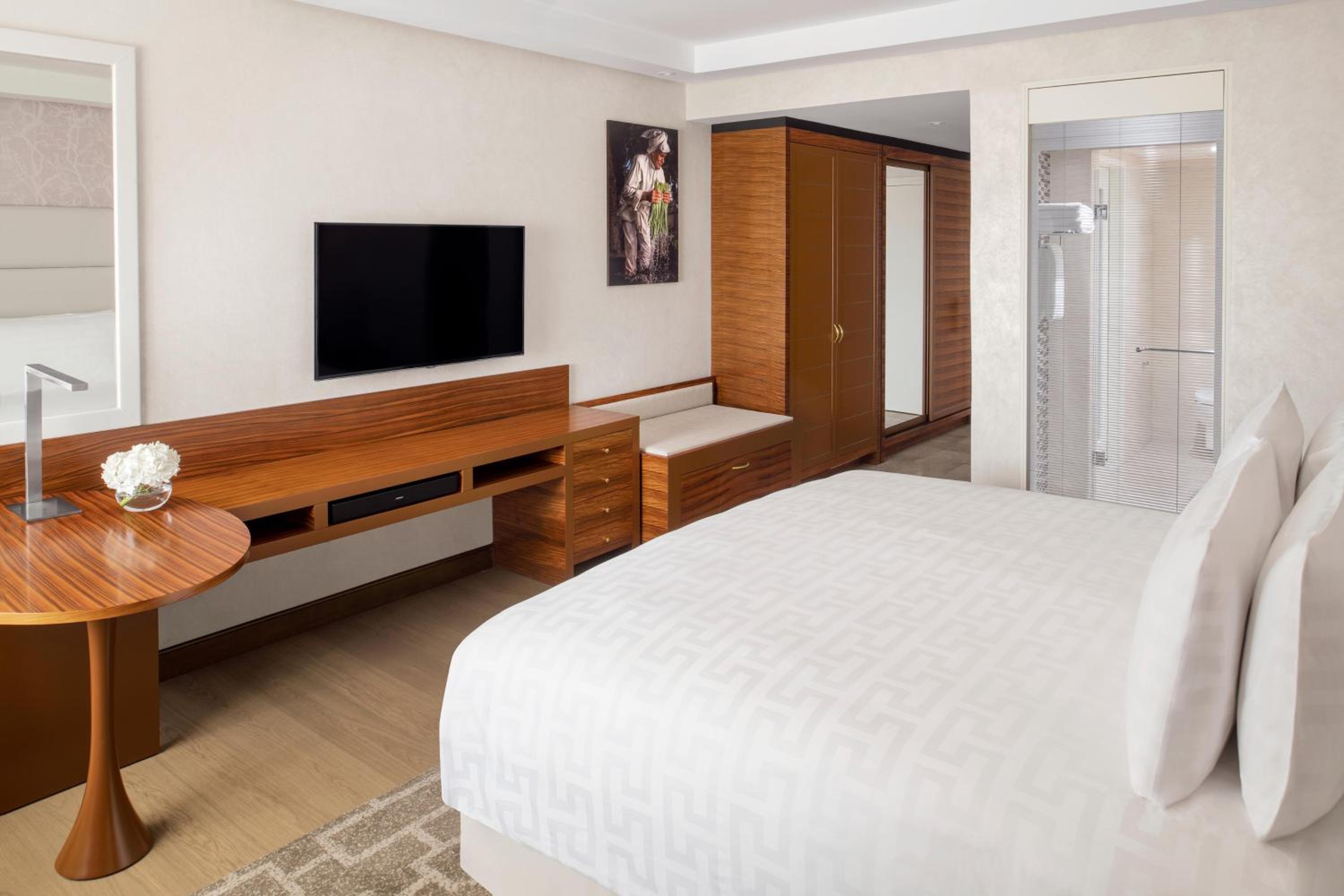 Classic King Room - High Floor