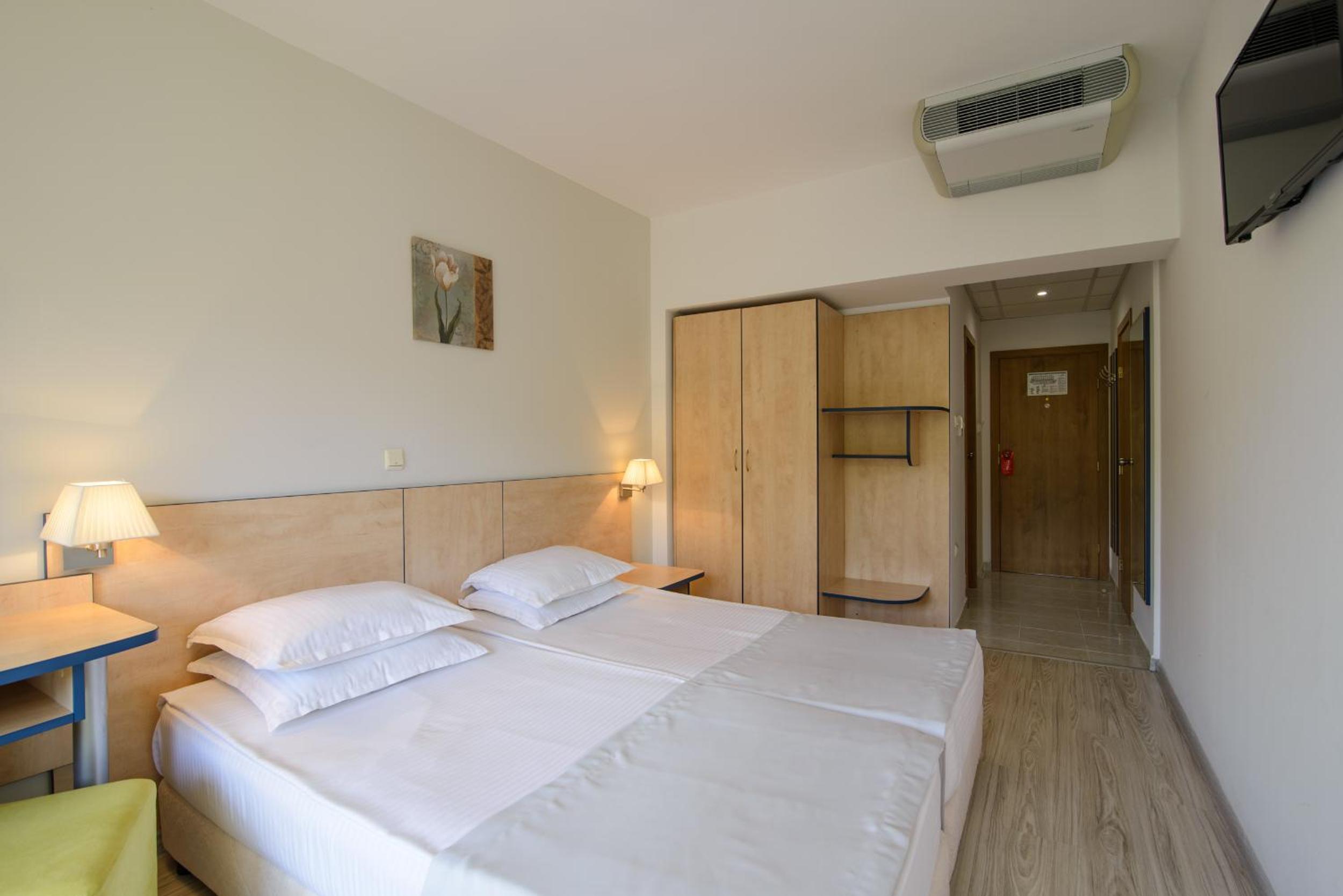 Family Room - Two Rooms with connecting door, 4 beds, Park View and Balcony