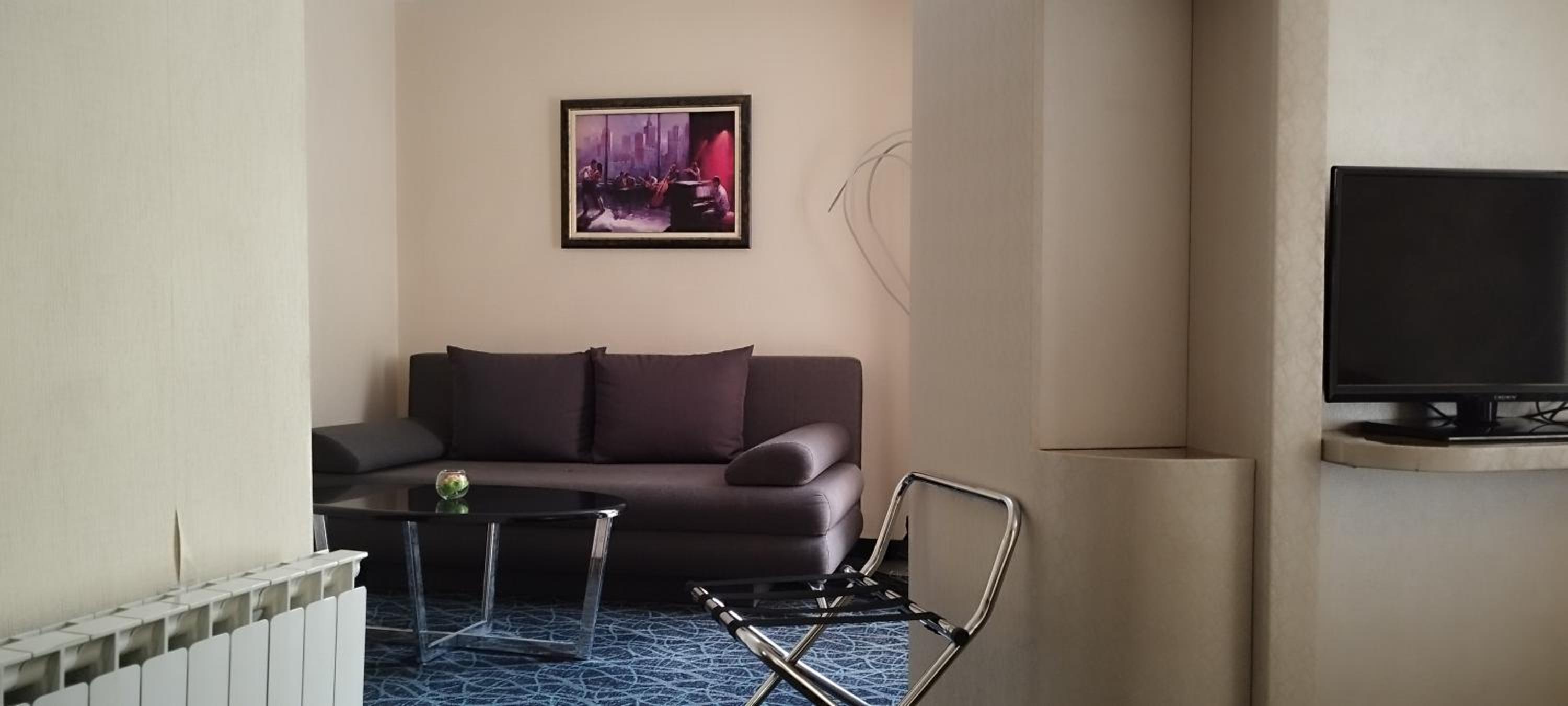 Deluxe Suite with Balcony