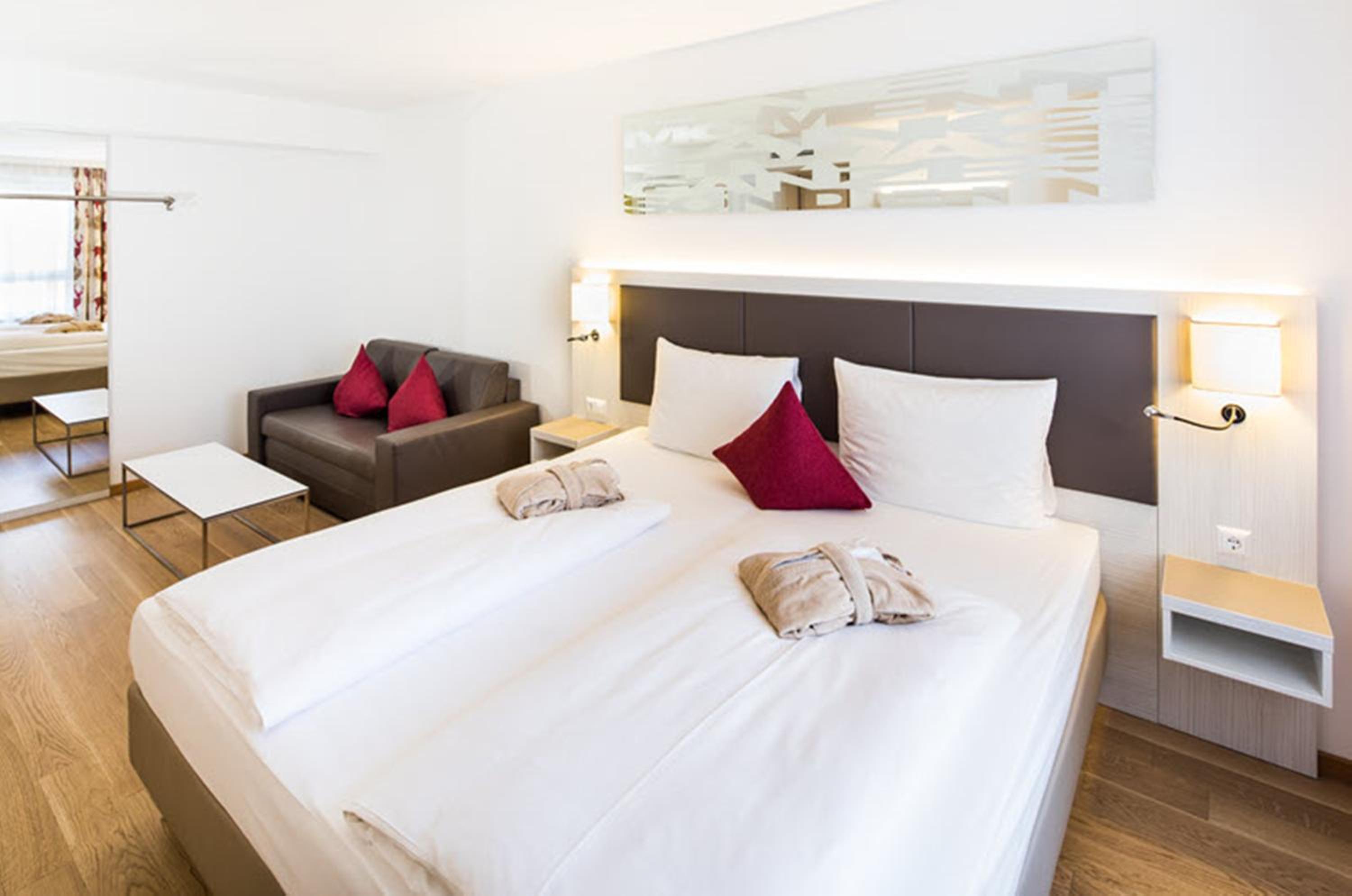 Junior Suite with Garden View