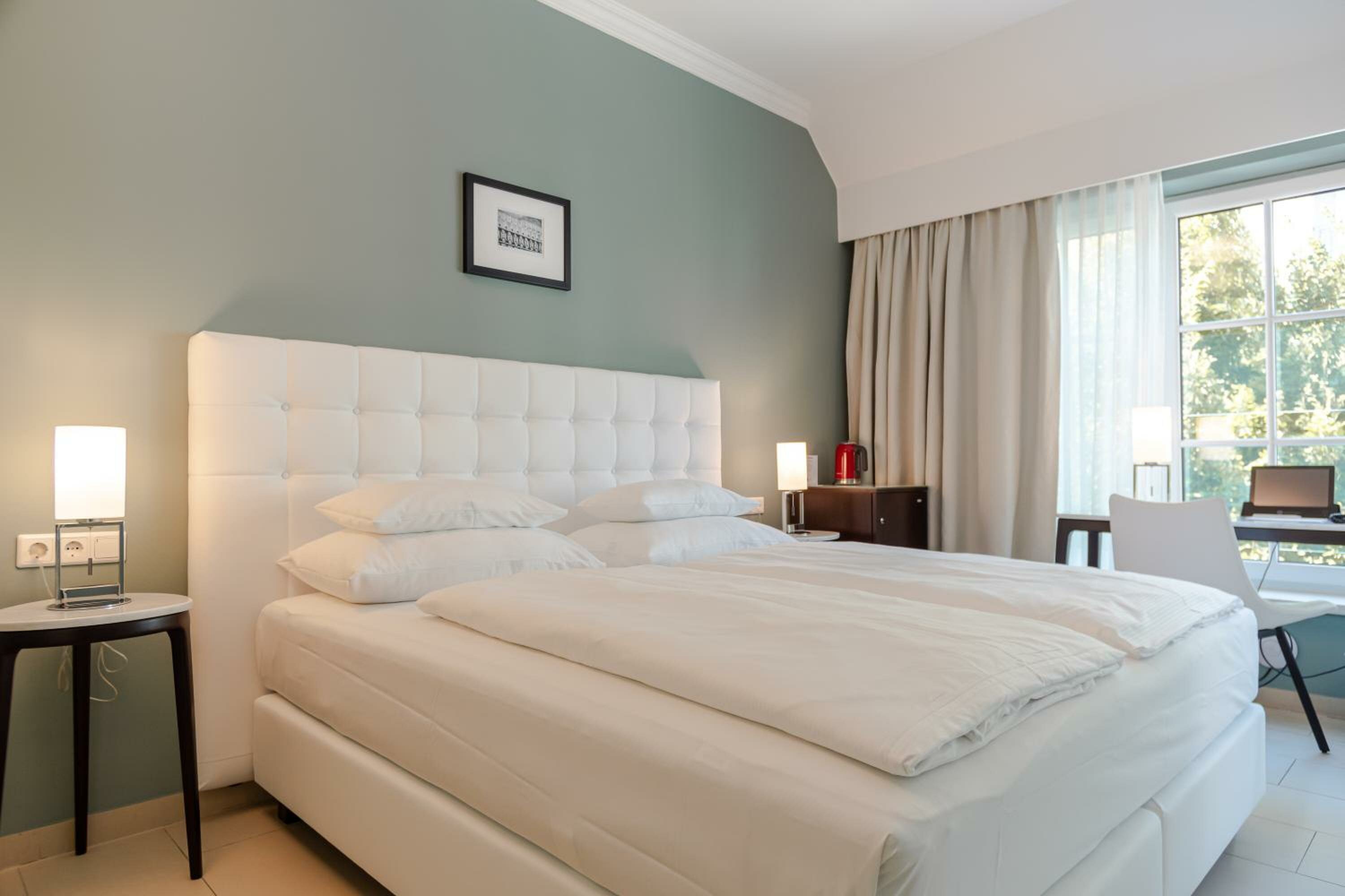 Junior Suite with Garden View