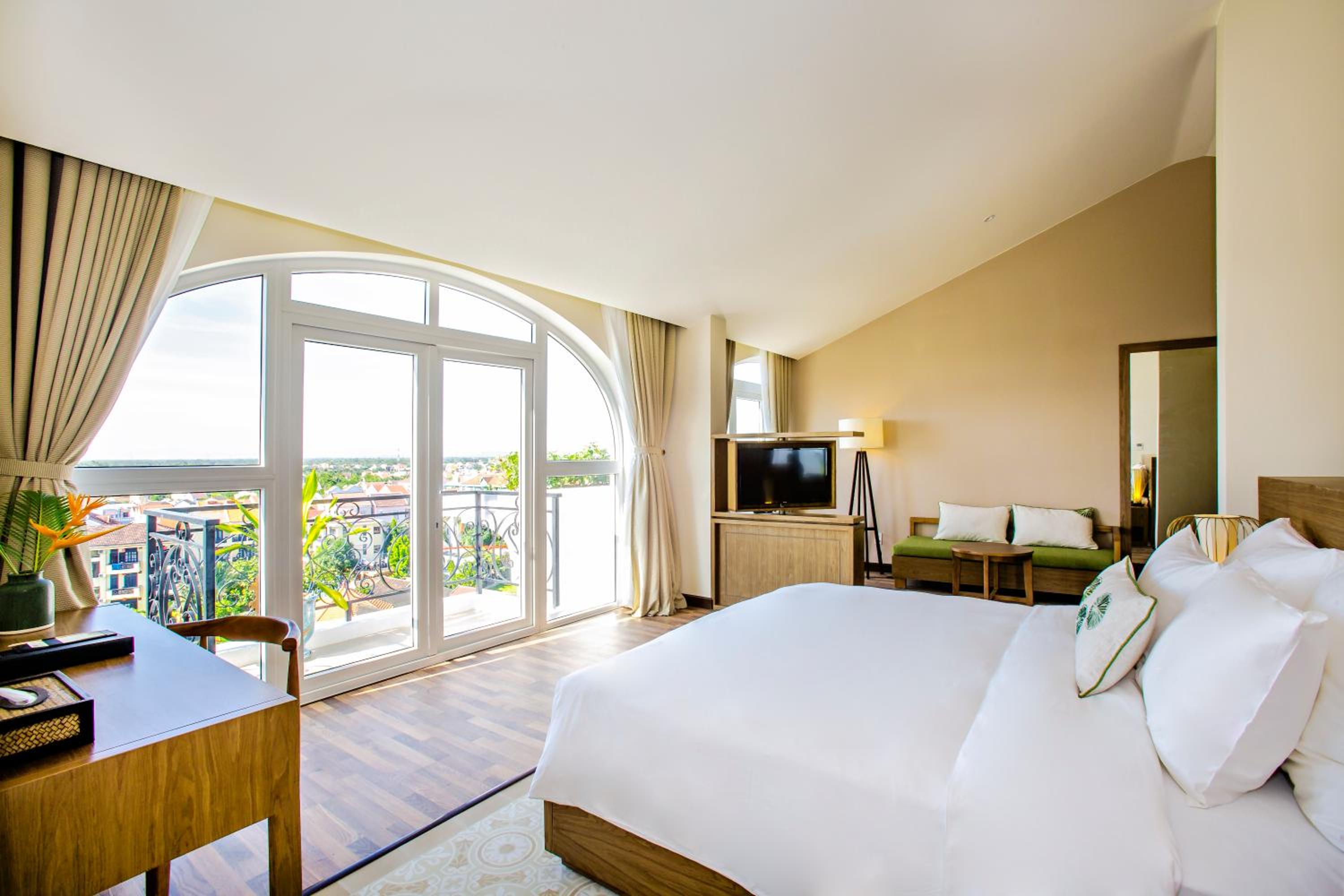 Suite with City View