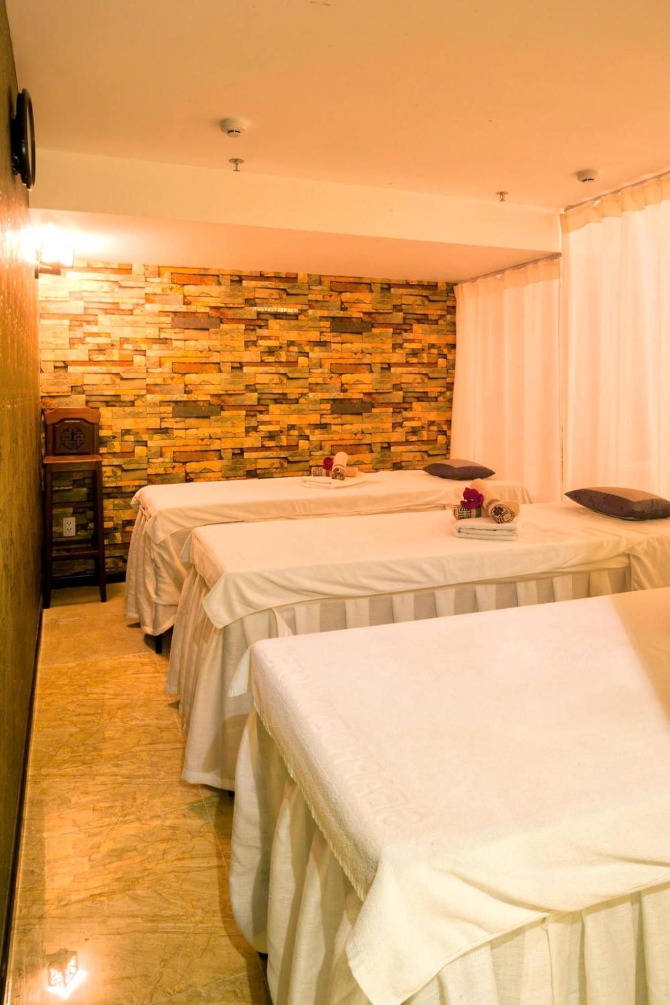 Premium Deluxe King Room with Sea View