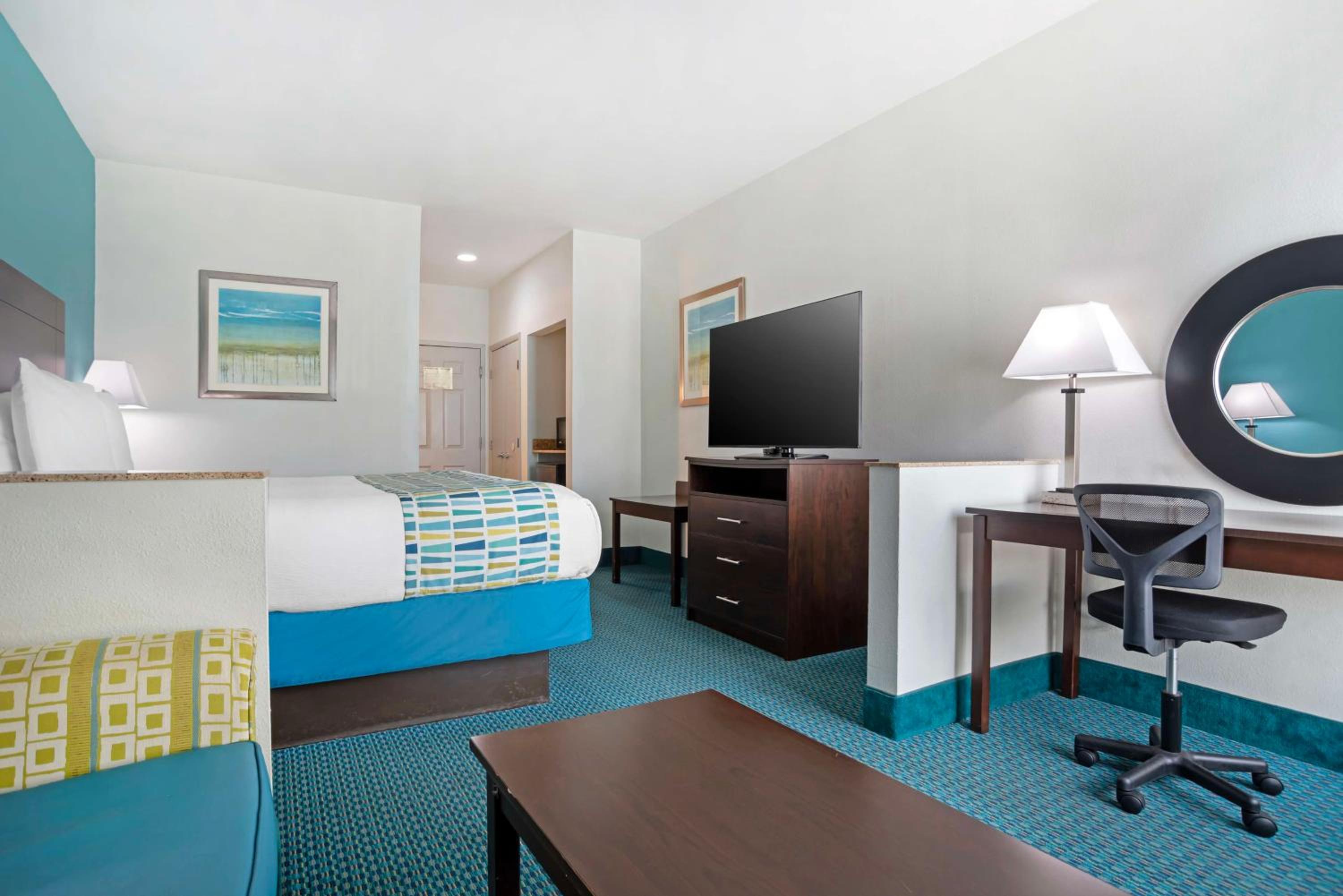 King Room with Sofa Bed - Non-Smoking