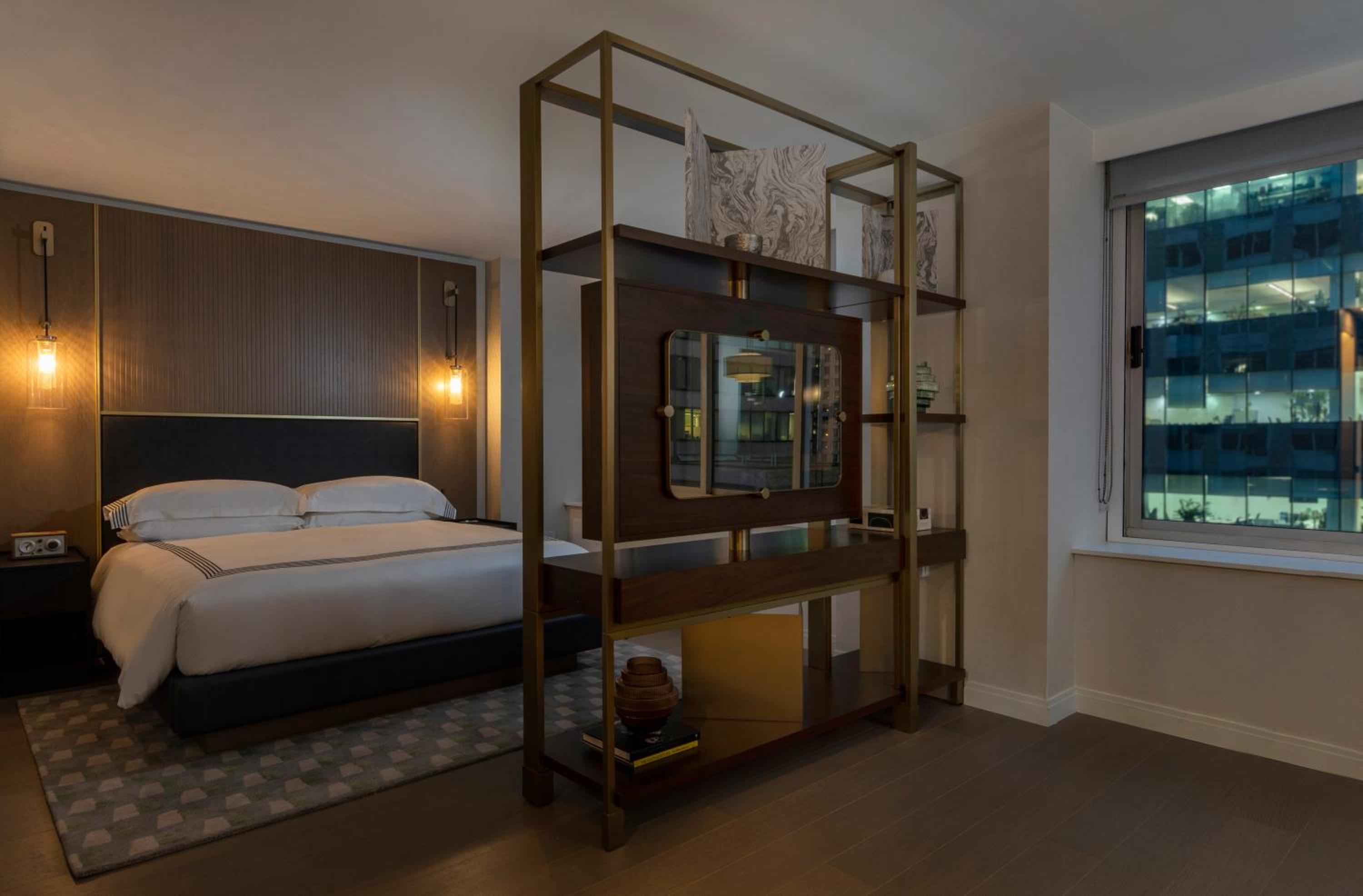 King Studio Suite With Accessible Shower