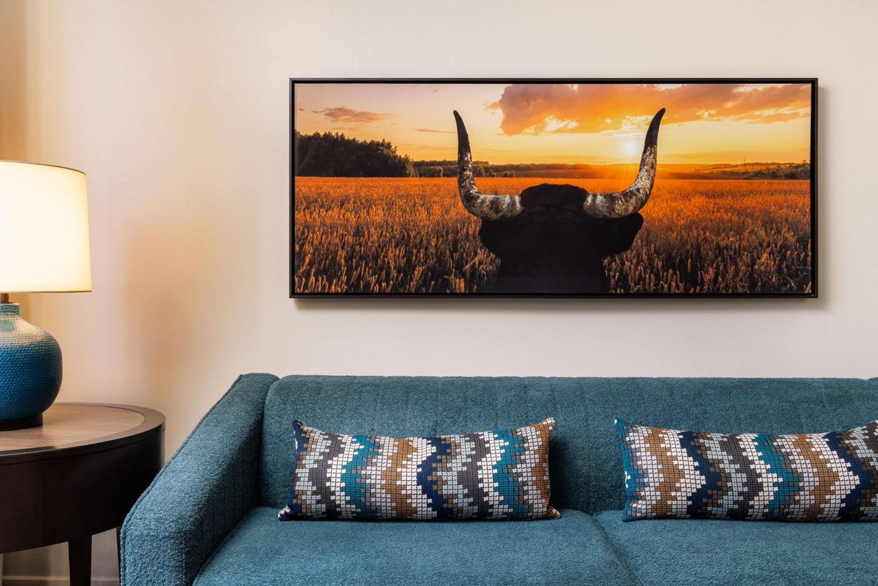 King Suite - Disability Access/Non-Smoking