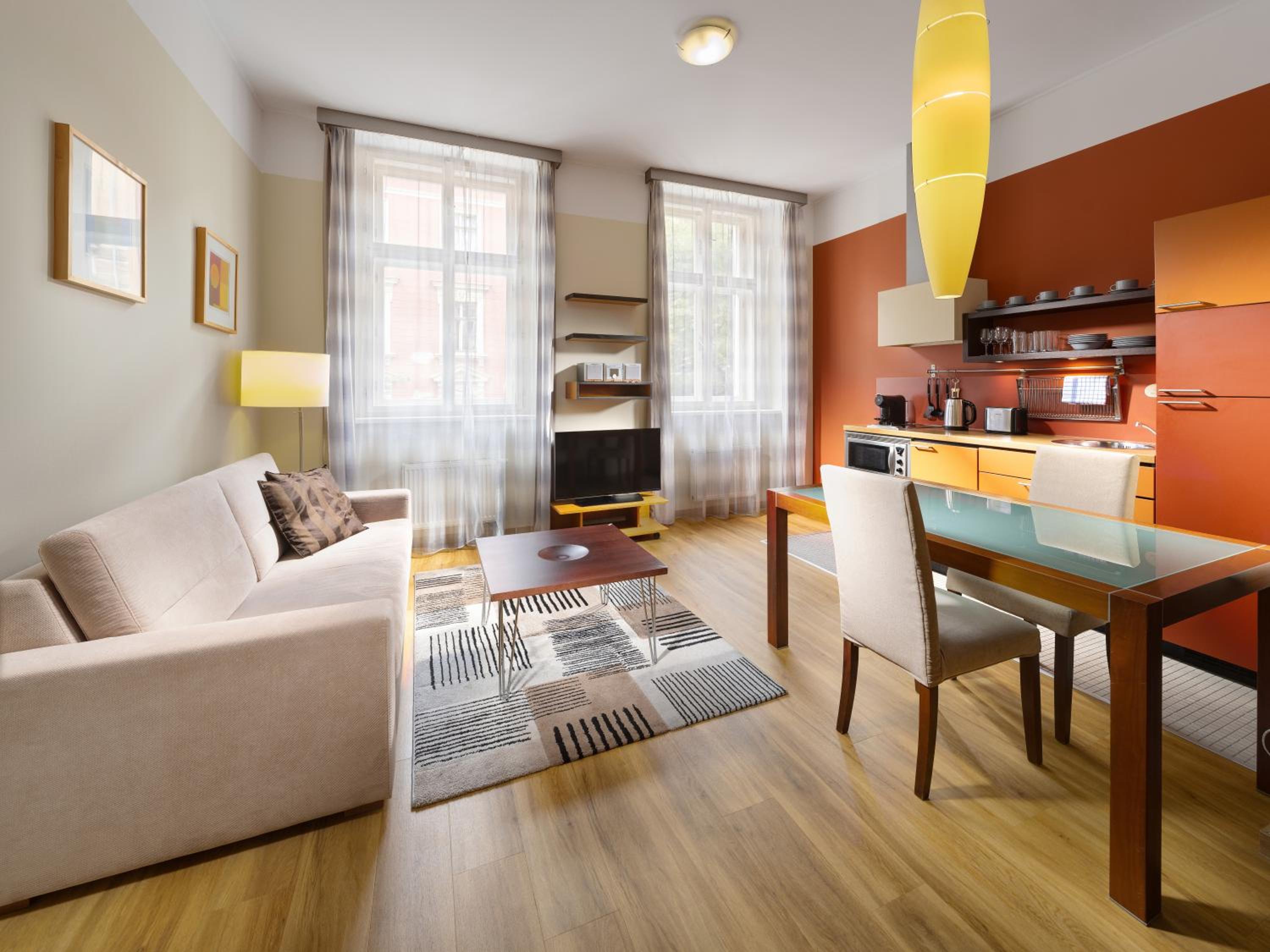 Deluxe One-Bedroom Suite