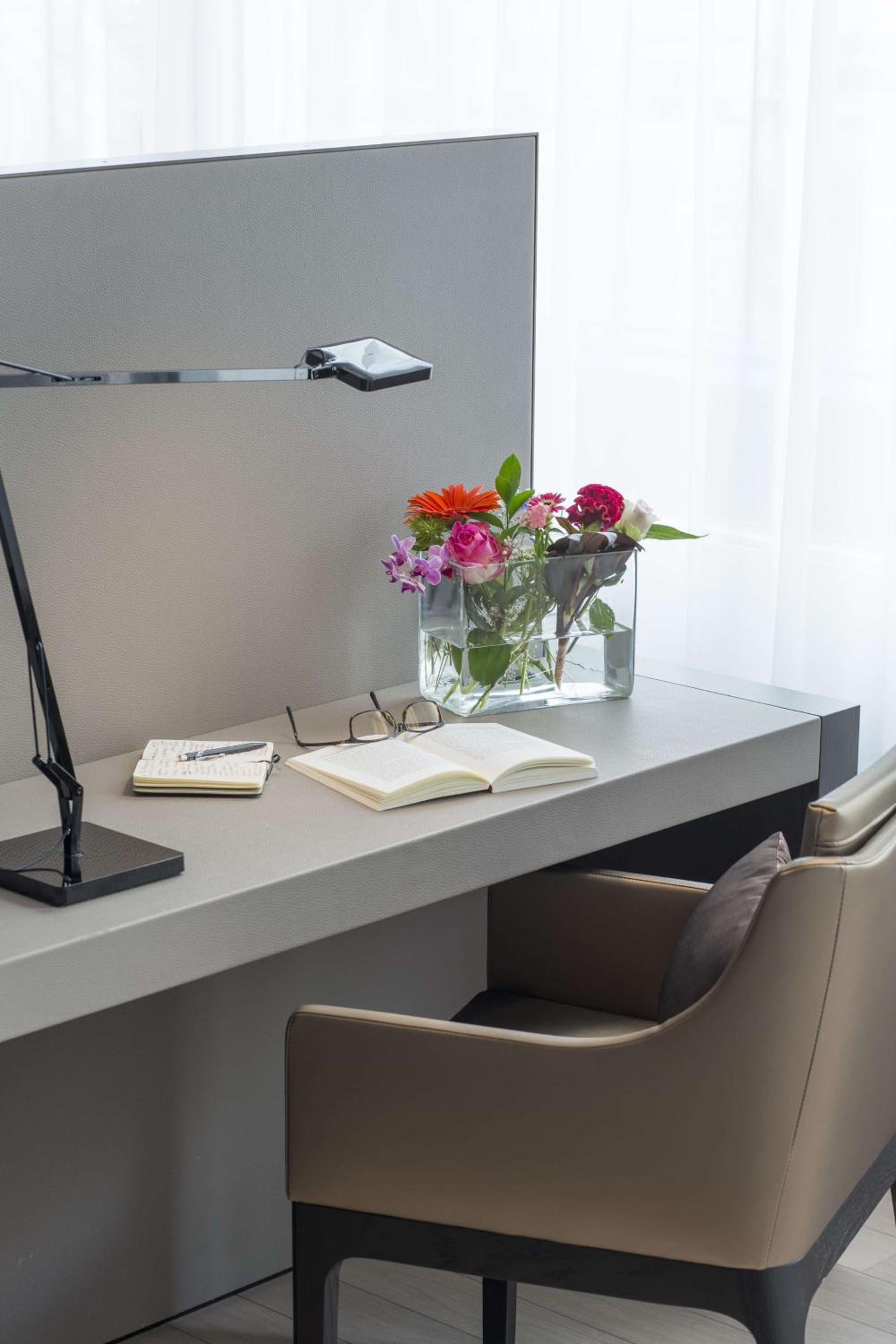 Deluxe Double Or Twin Room Free Parking Promo