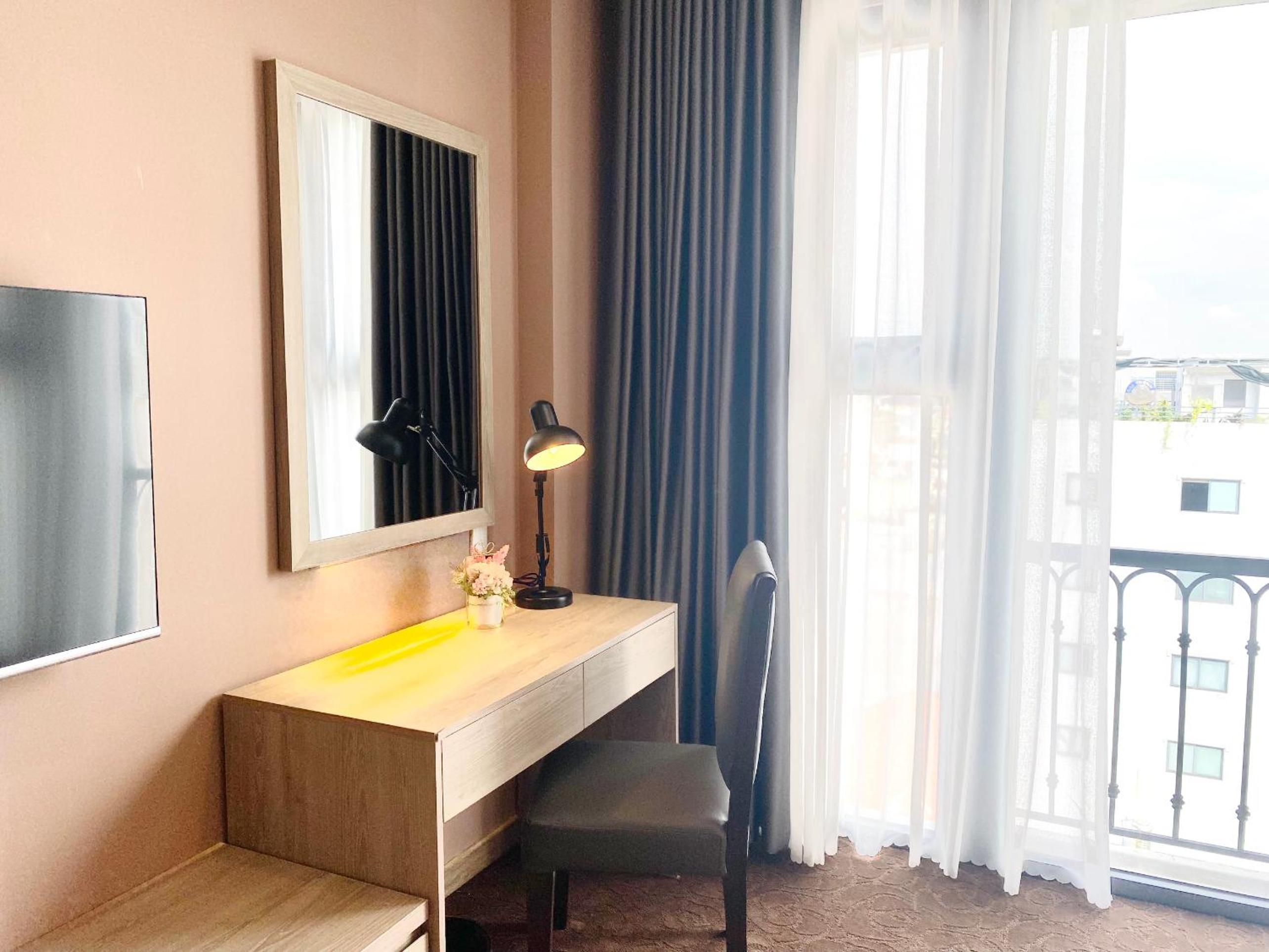 Deluxe Triple Room