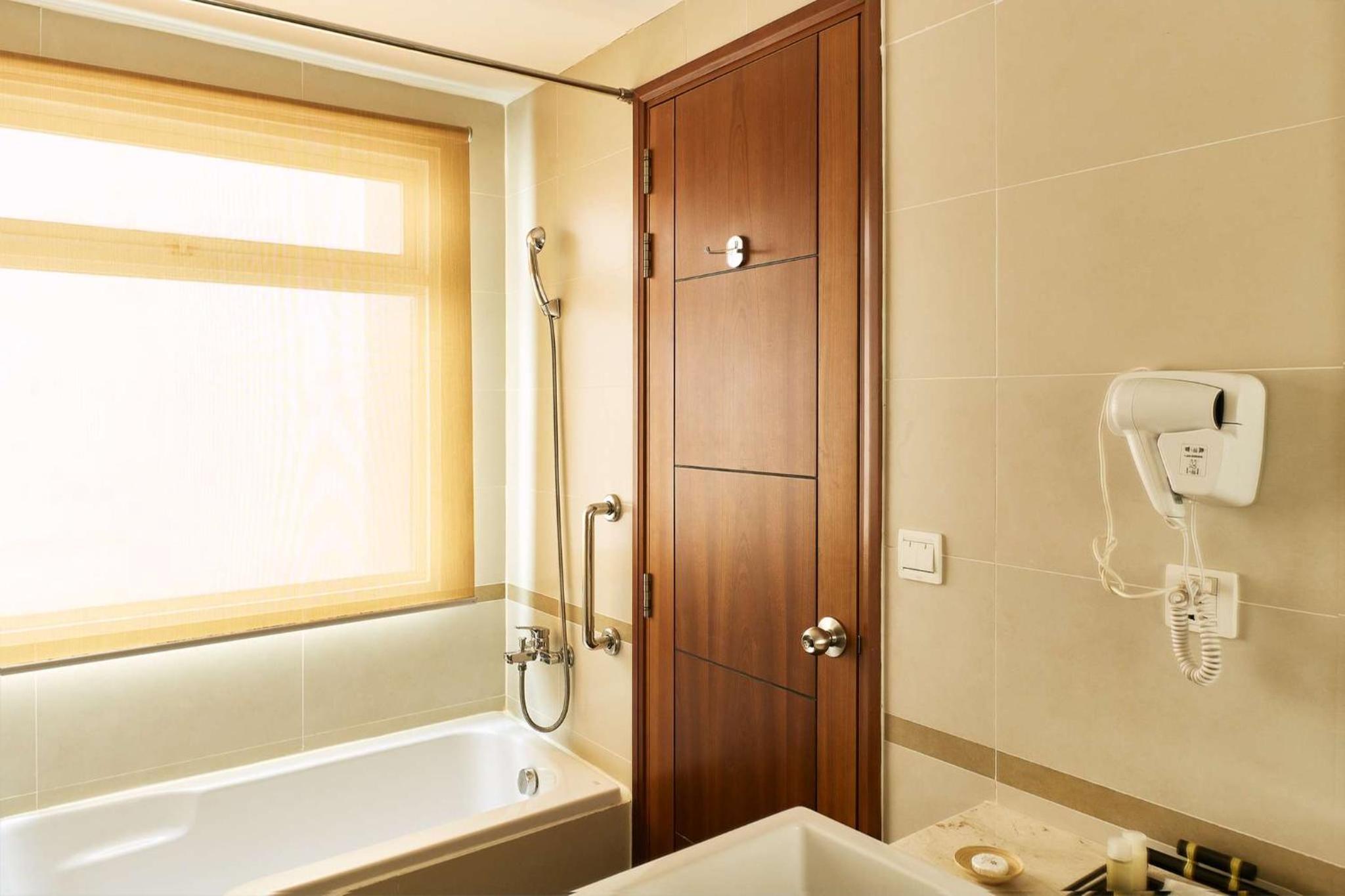 Deluxe Room (No Window)