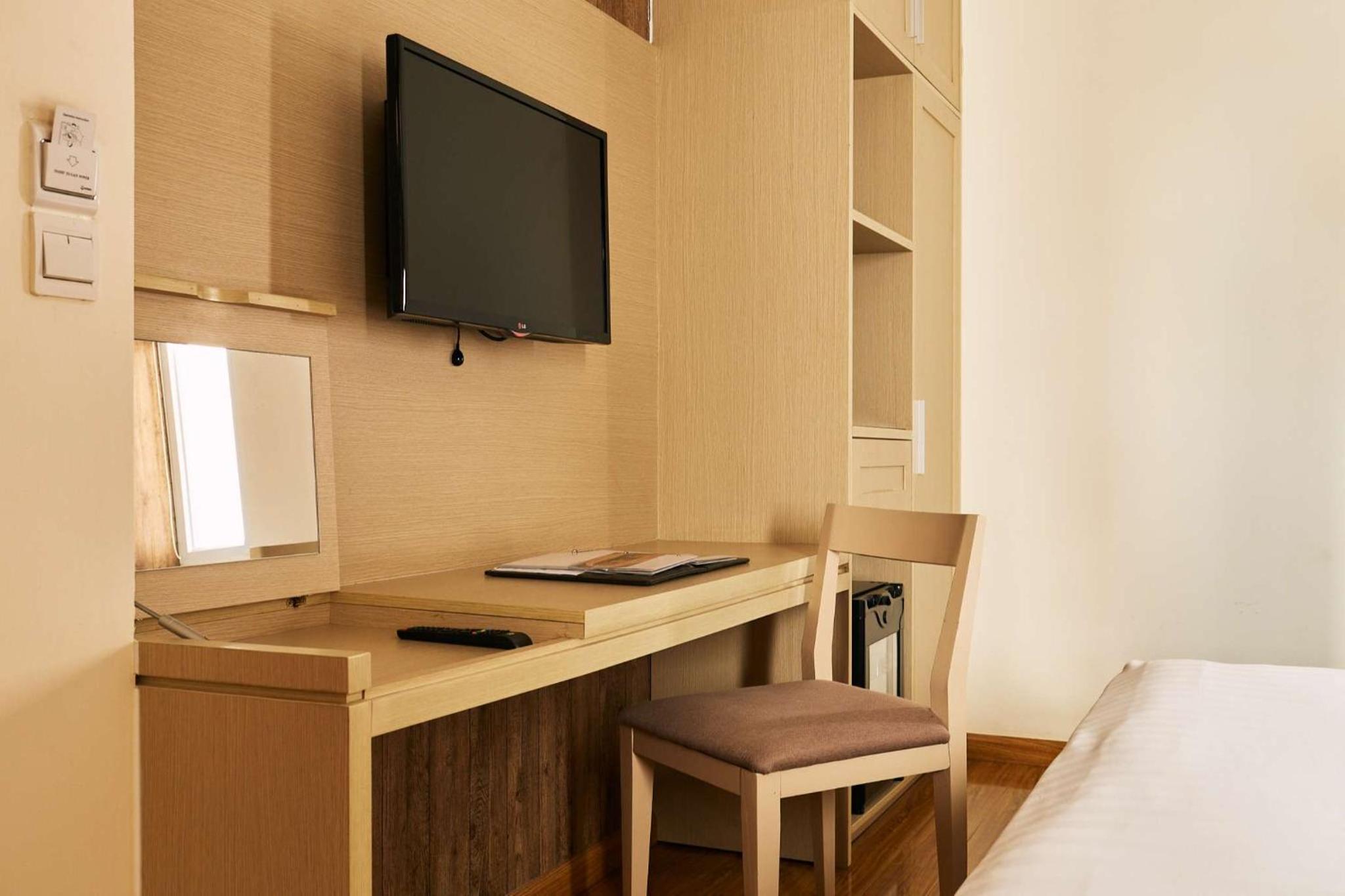 Deluxe Room (No Window)