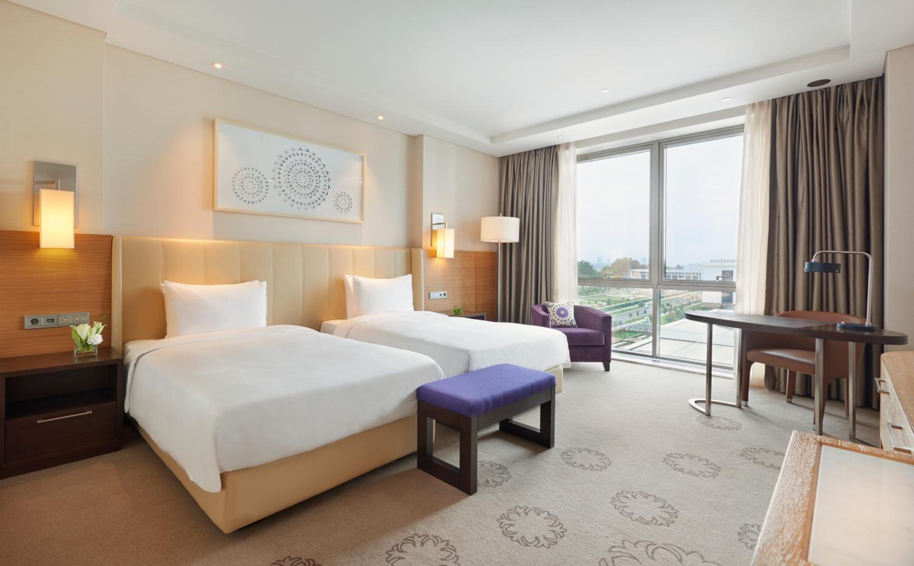 Club Deluxe Twin Room