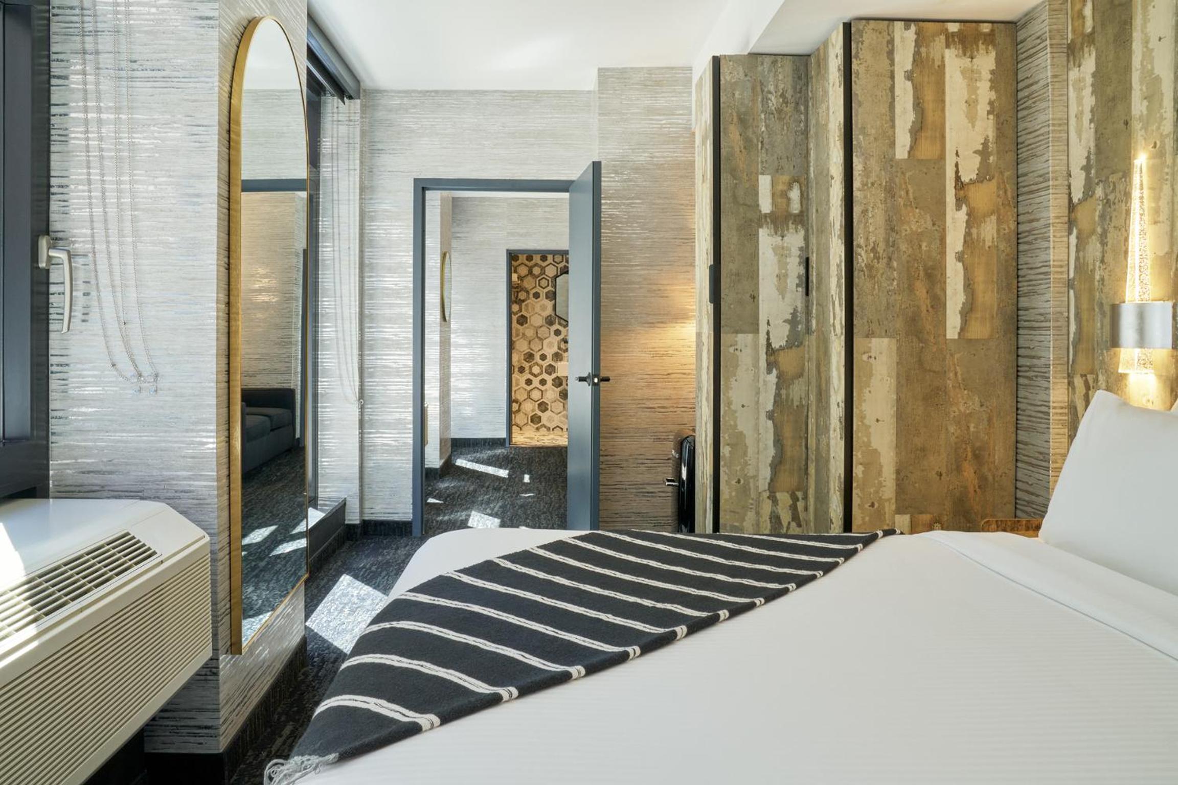 ADA Penthouse Suite