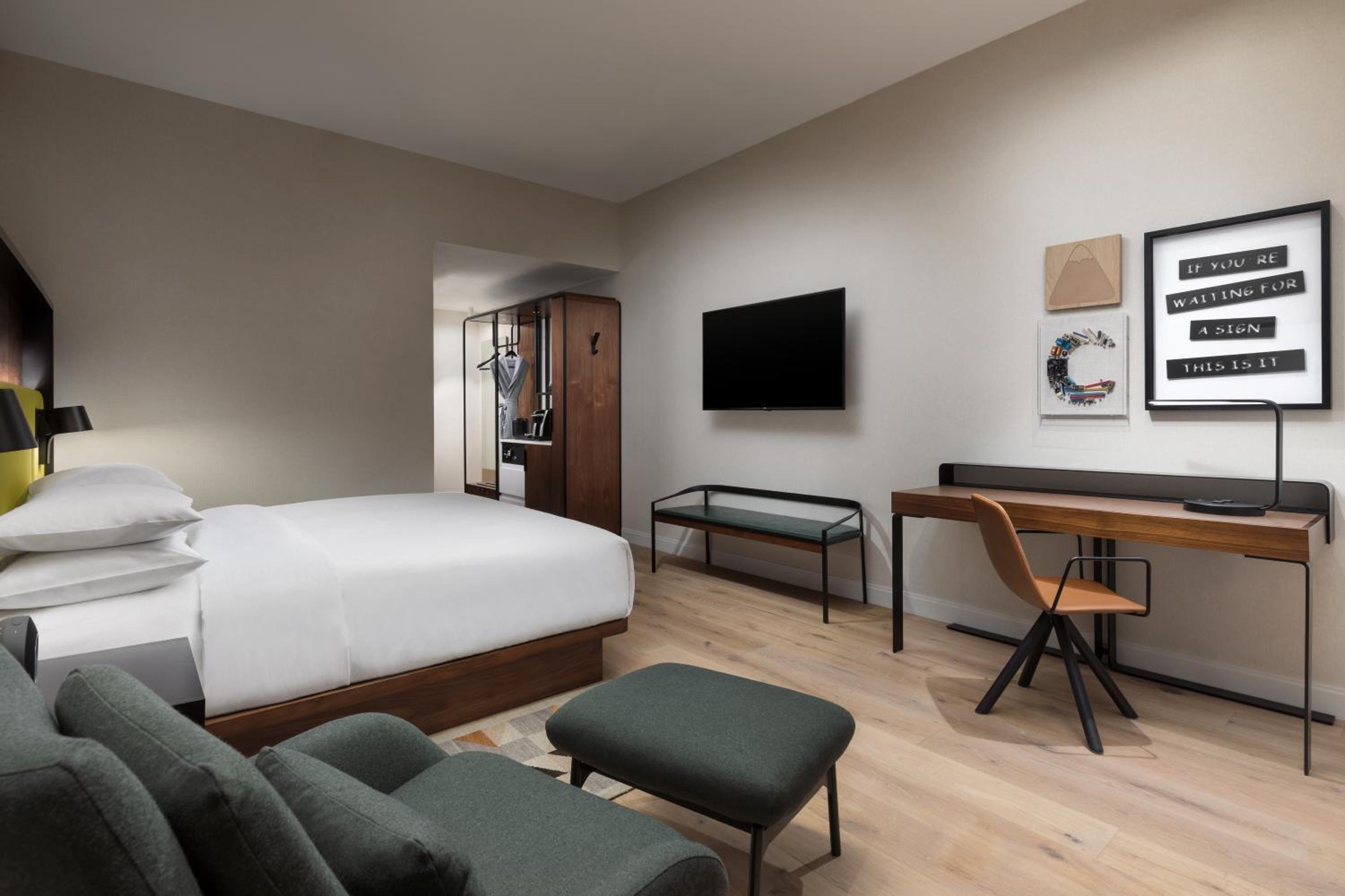King Room