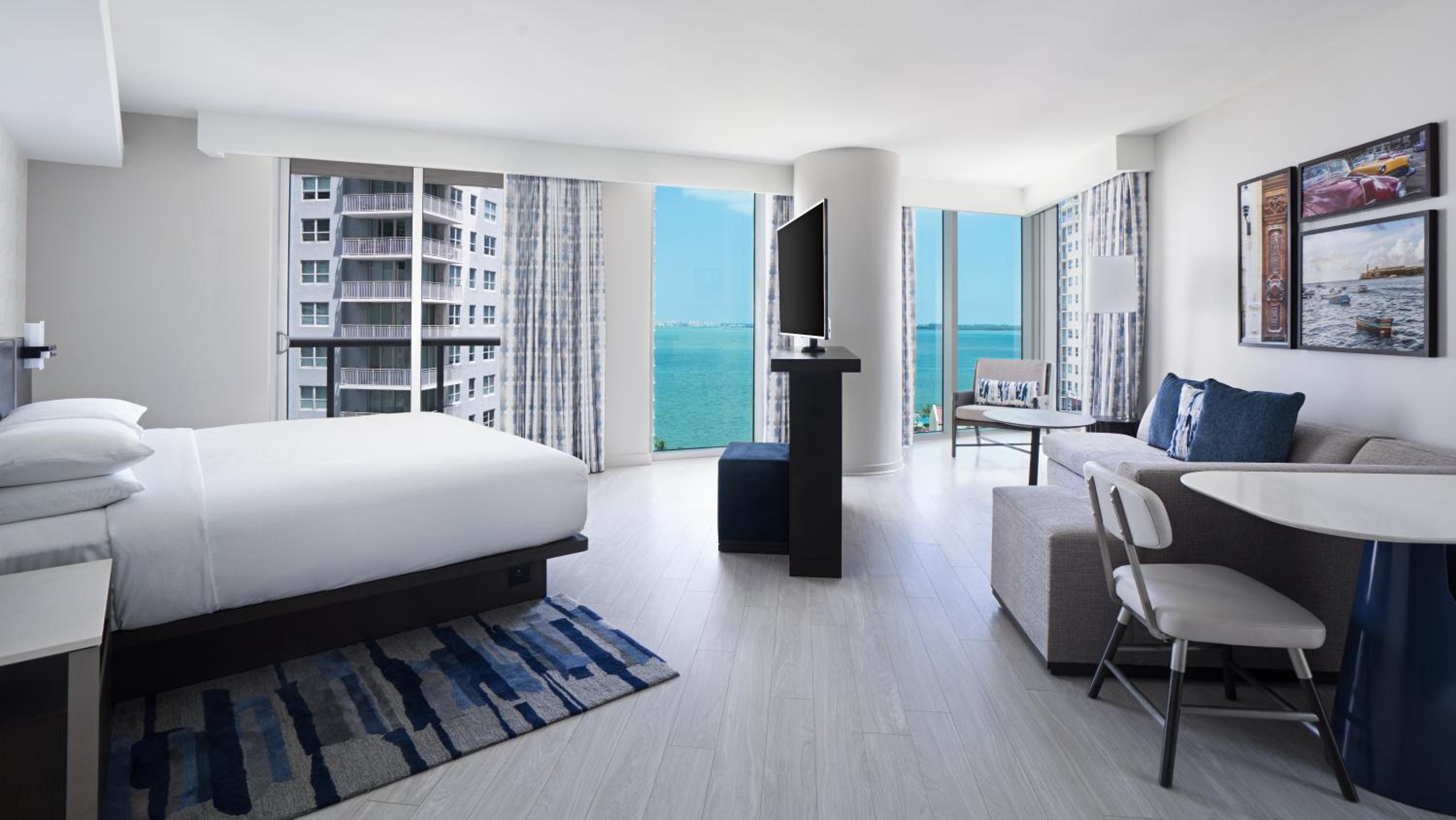 Junior King Suite with Balcony