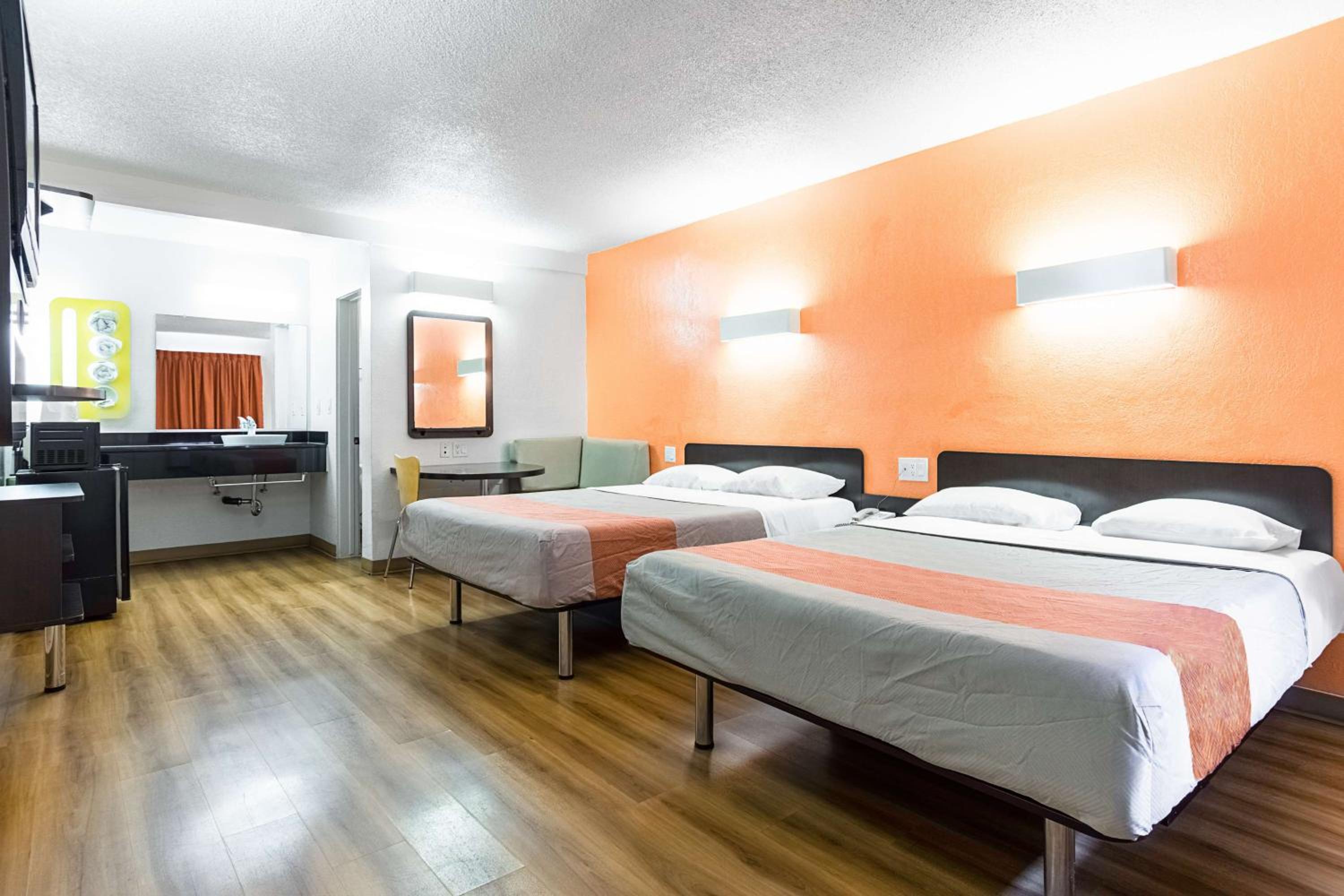 Queen Room with Two Queen Beds - Non-Smoking