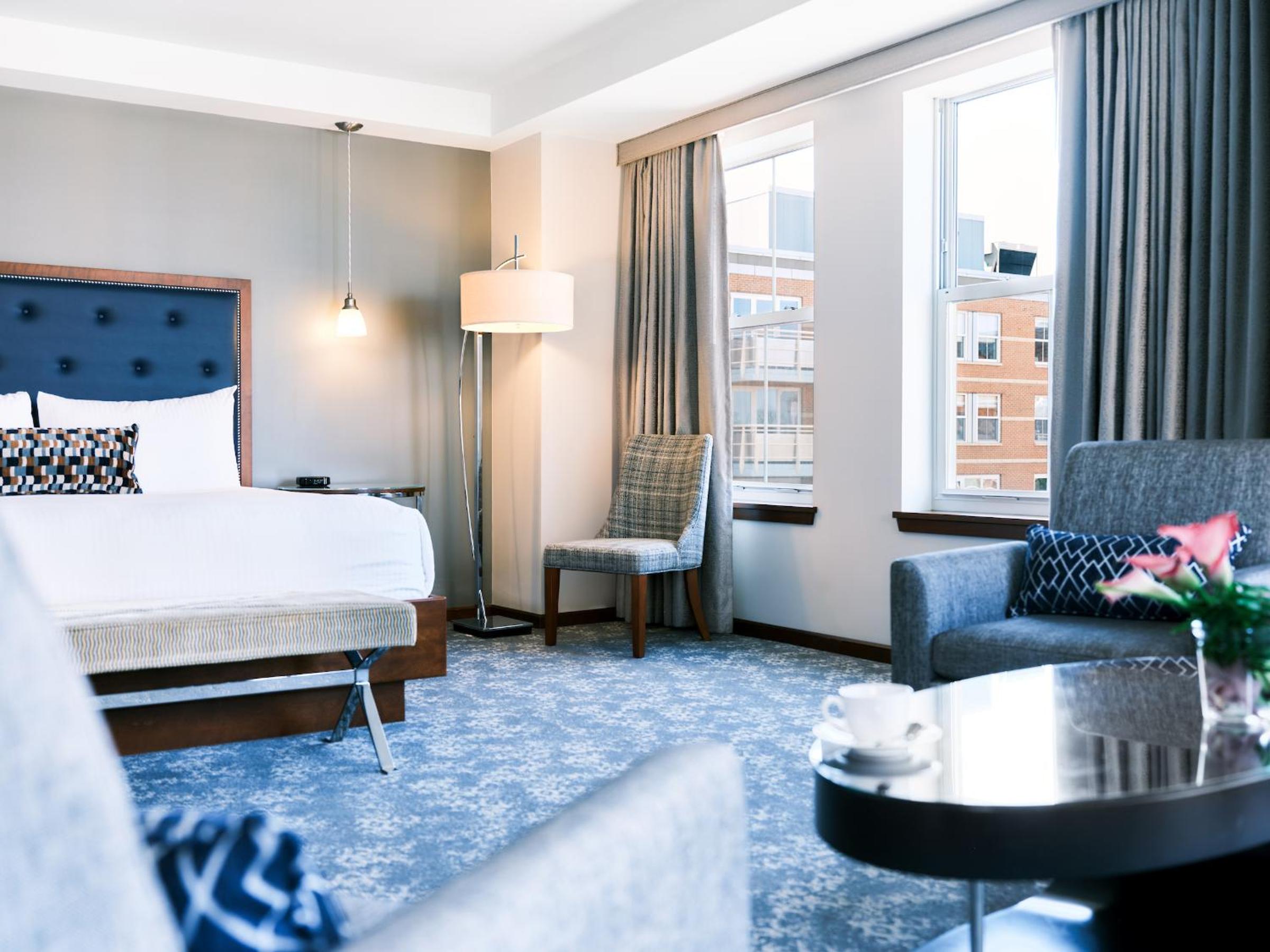 Executive One-Bedroom King Suite