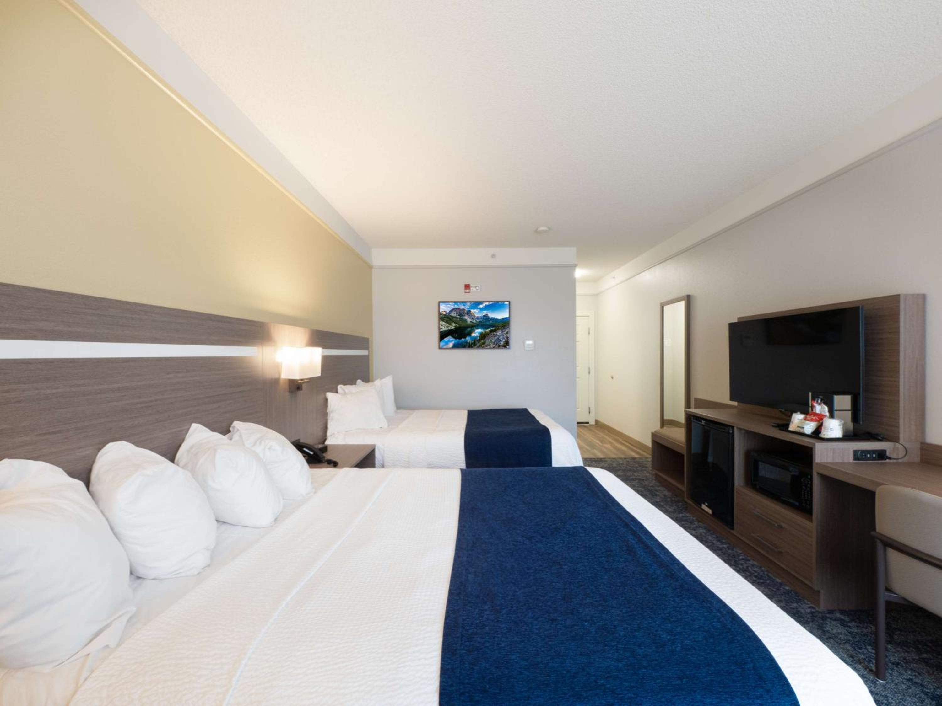 Queen Room With Two Queen Beds - Mobility Access