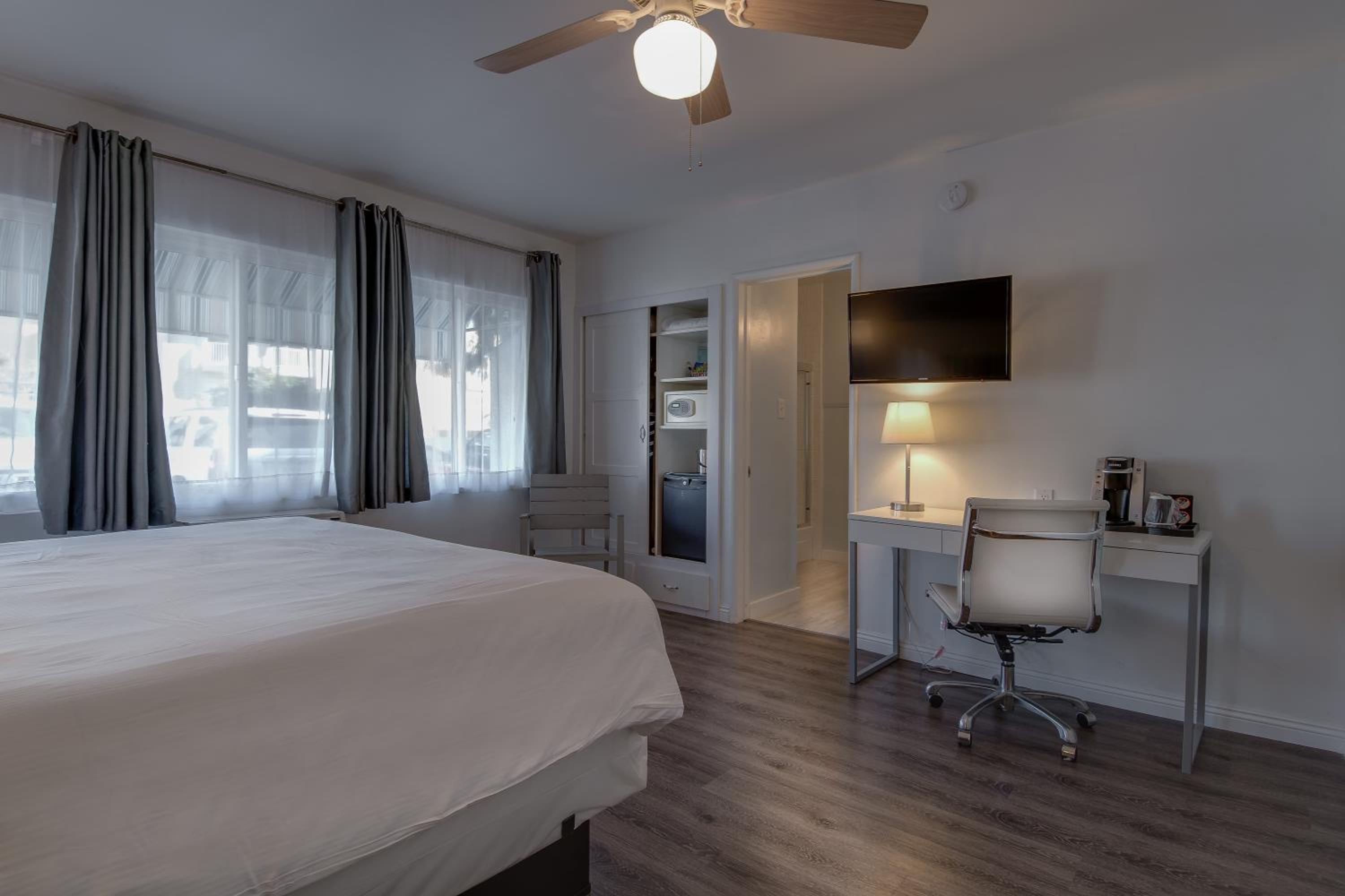 King Room with Garden View