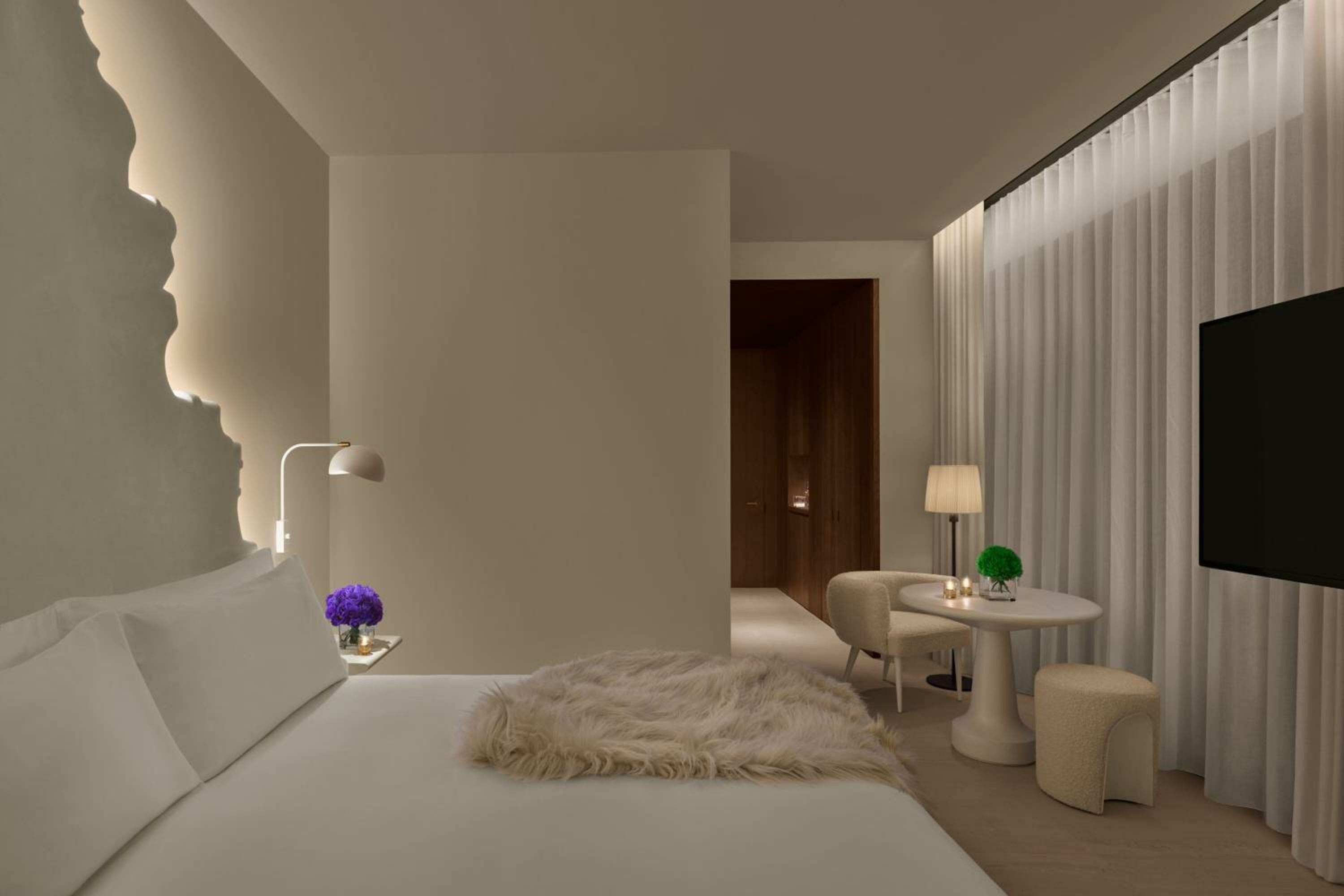 Superior King Room