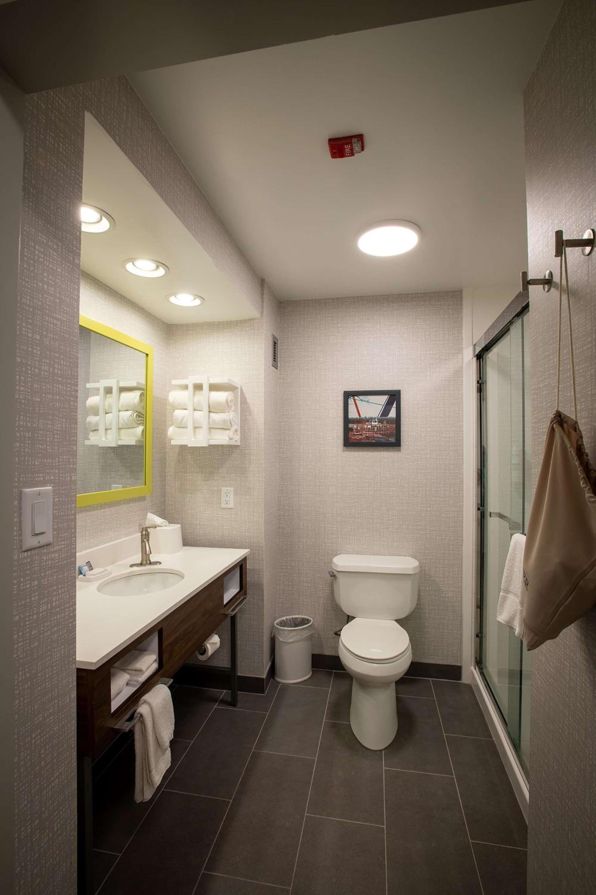 King Room with Sofa Bed - Non-Smoking