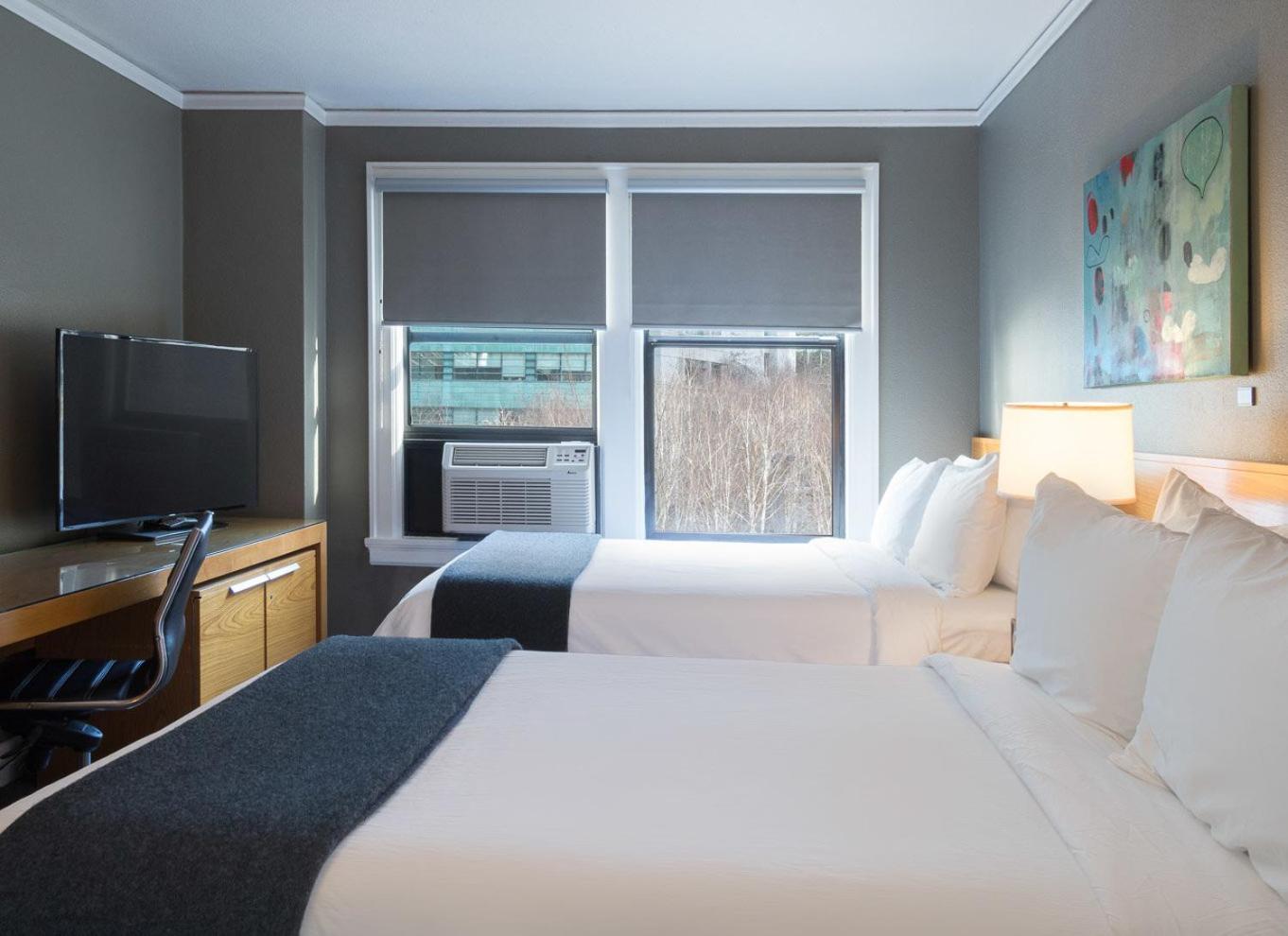 Max Double Room with Two Double Beds