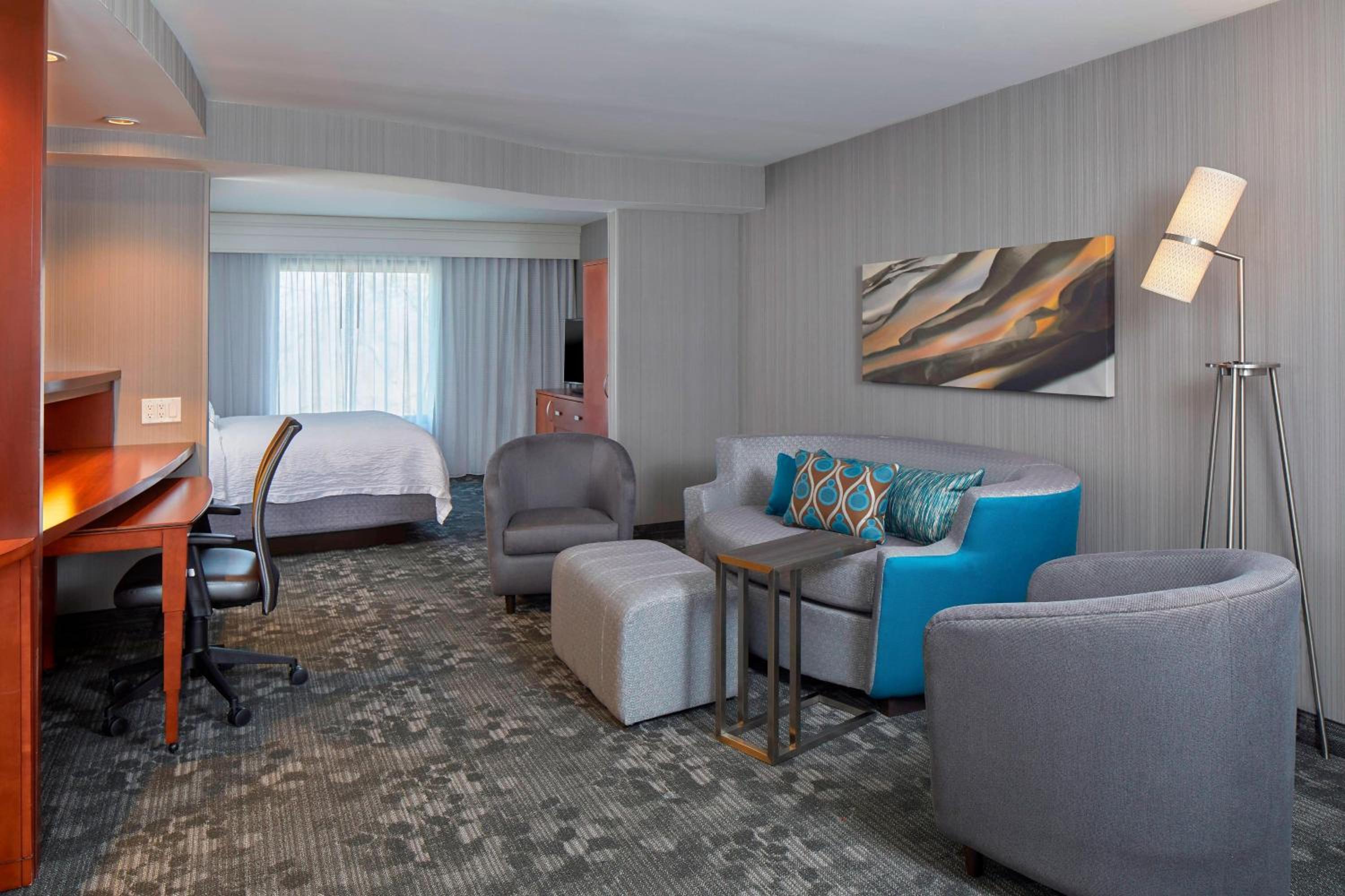 One-Bedroom King Suite