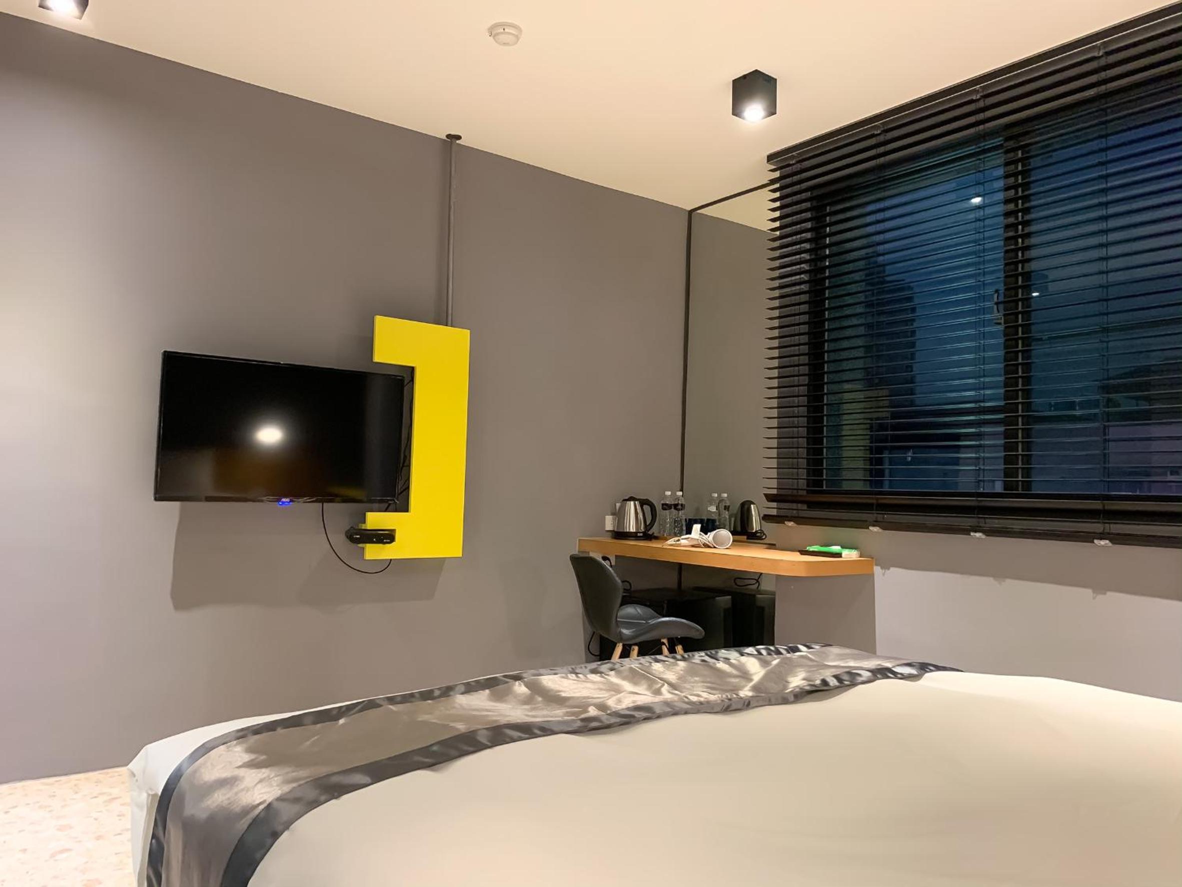 Deluxe Double Room with Bath