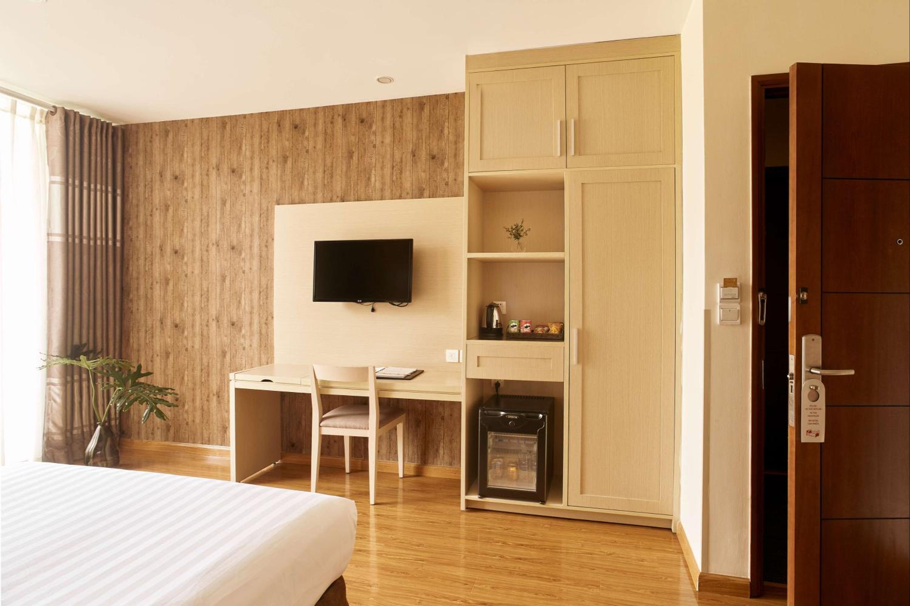 Premier Deluxe Balcony Double Room