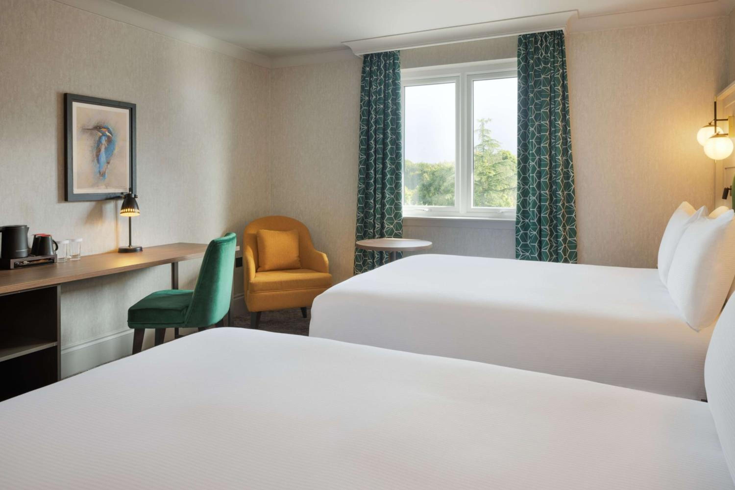 Deluxe Double Room with Two Double Beds and Golf View