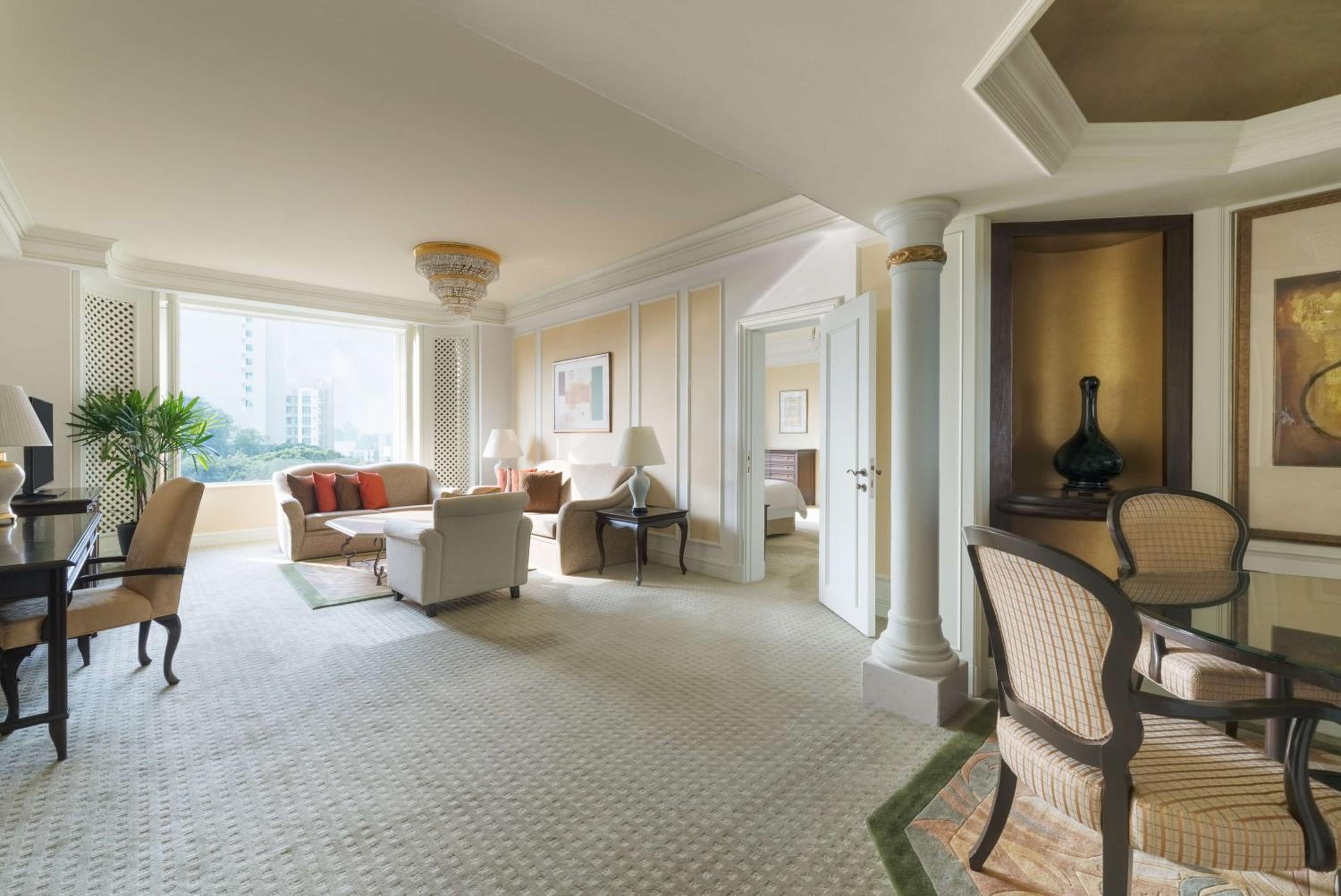 Valley Wing Deluxe Suite, Lounge Access