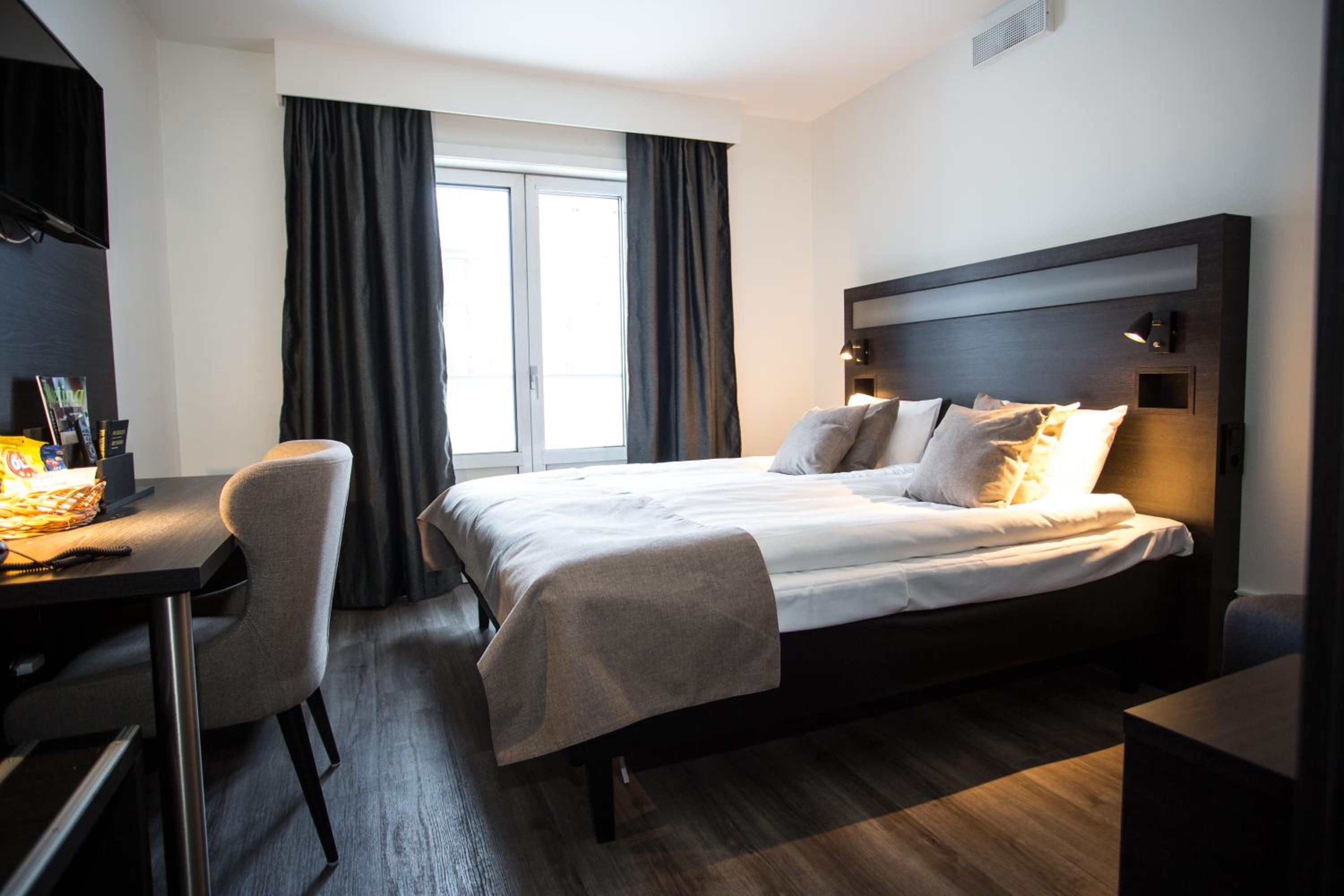 Family Twin Room 
