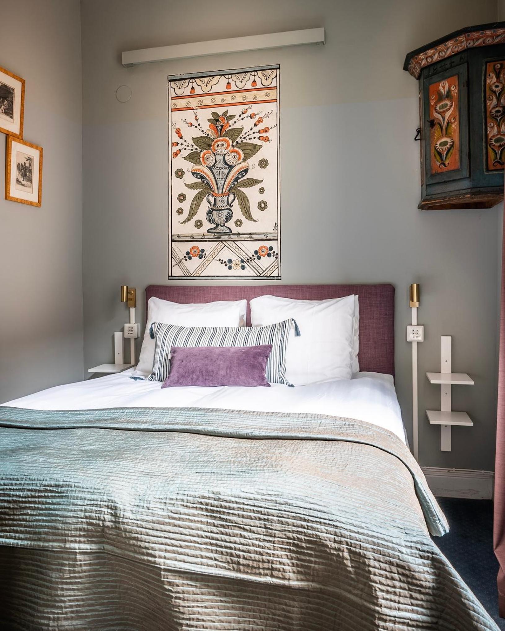 Small Double Room (55 in bed)