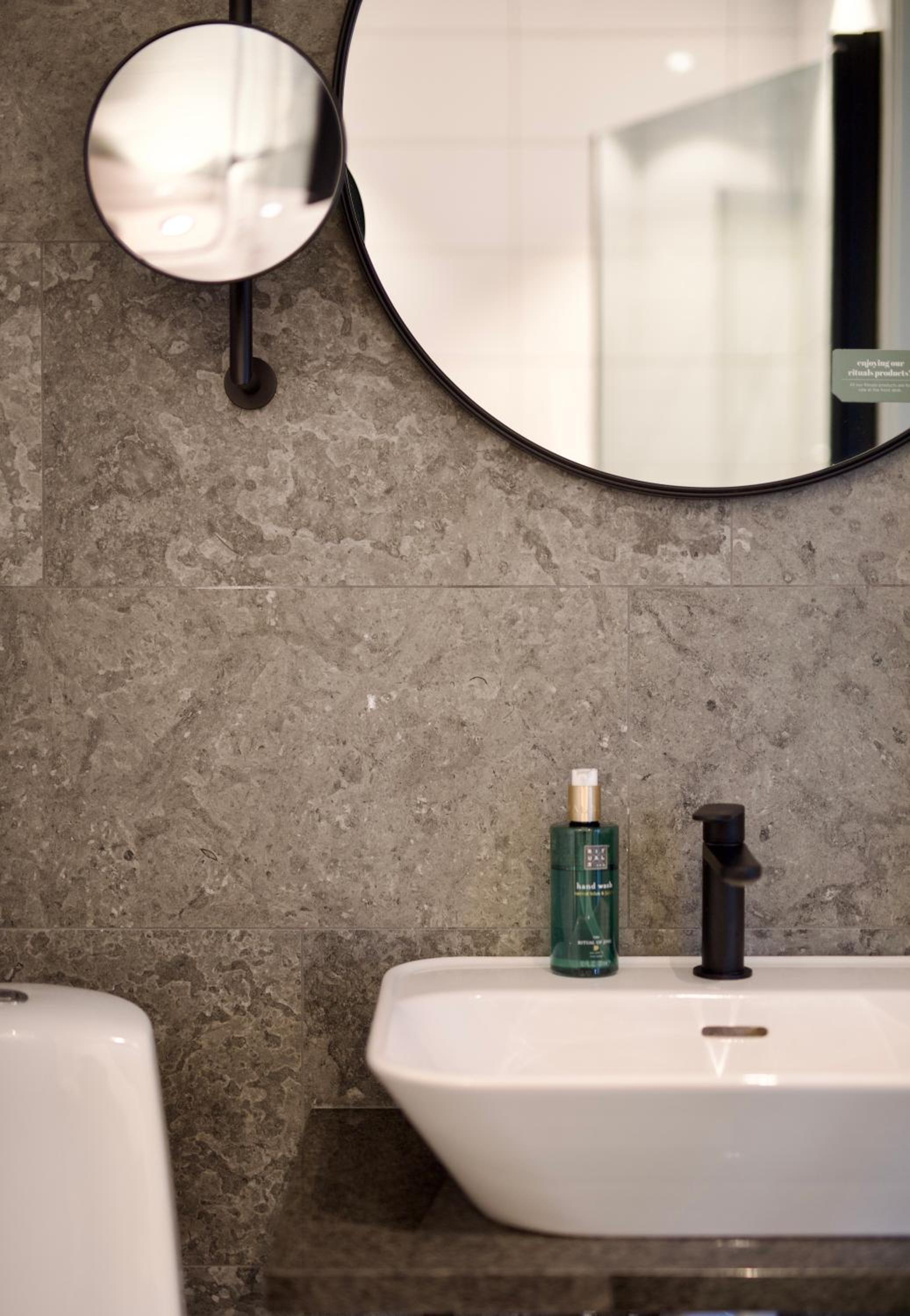 Compact Double Room (55 in bed)