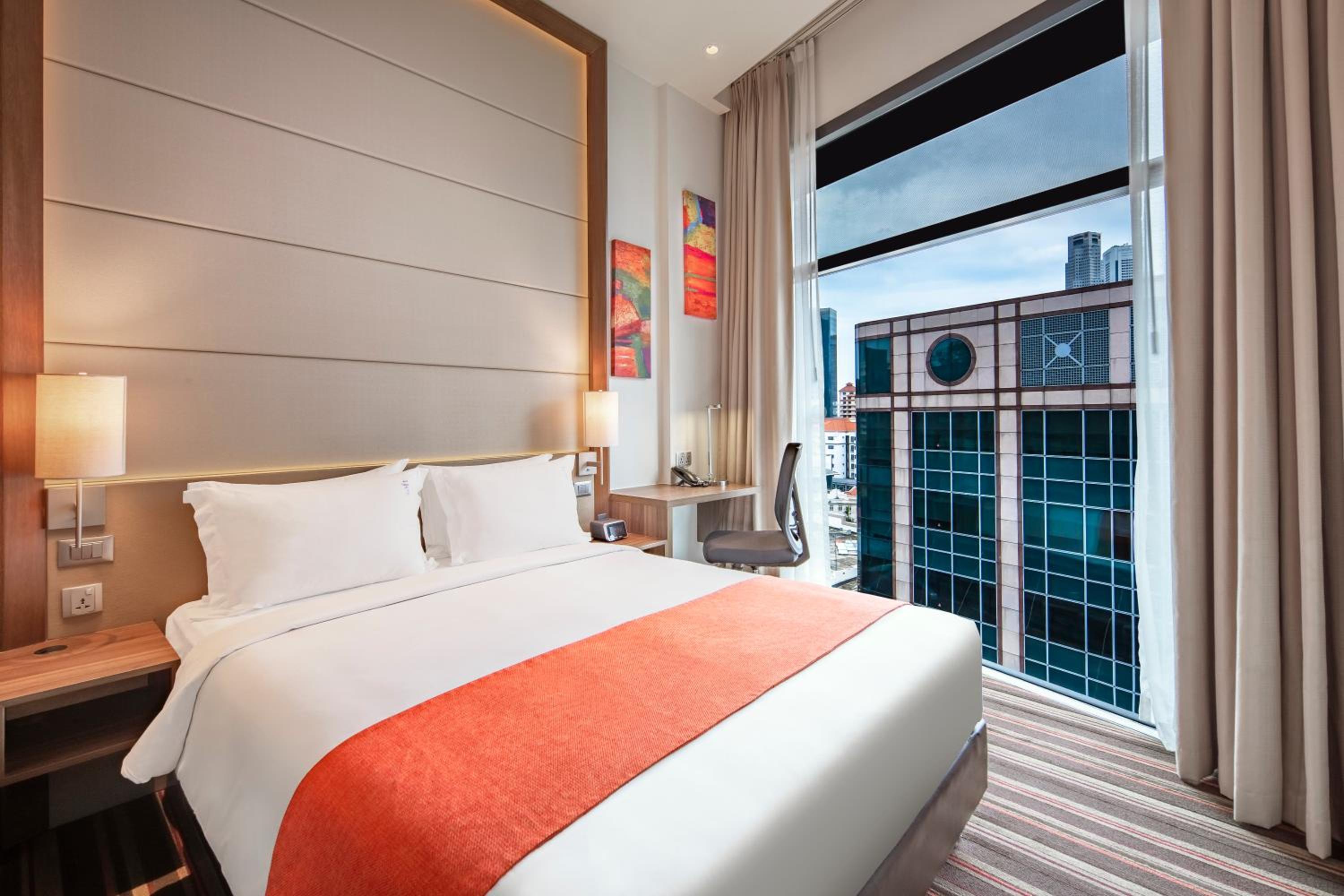 Standard Queen Room with Free Breakfast - Top Floor