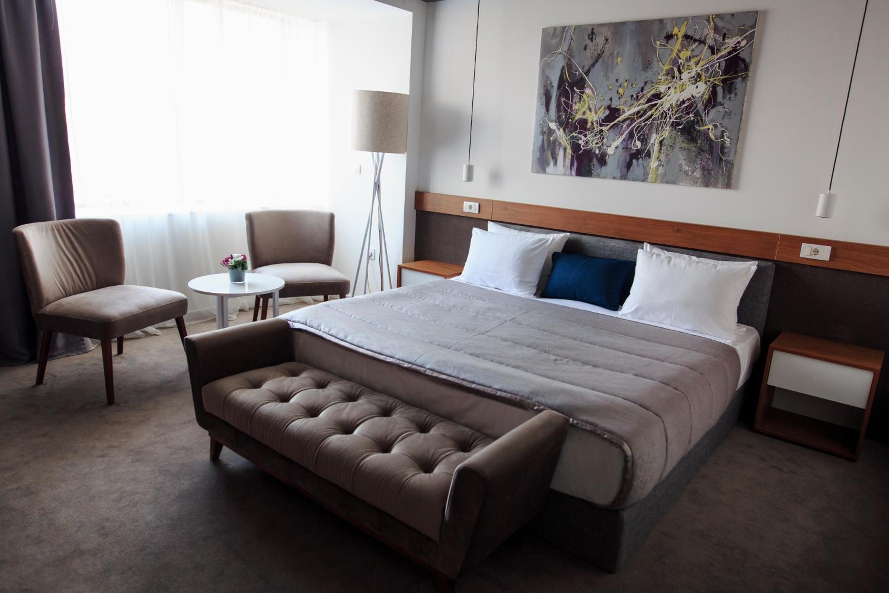 Deluxe Double or Twin Room