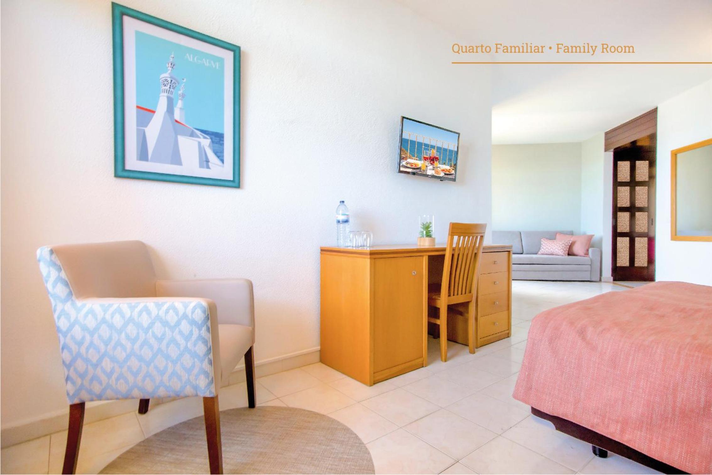 Twin Room (2 Adults + 2 Children)