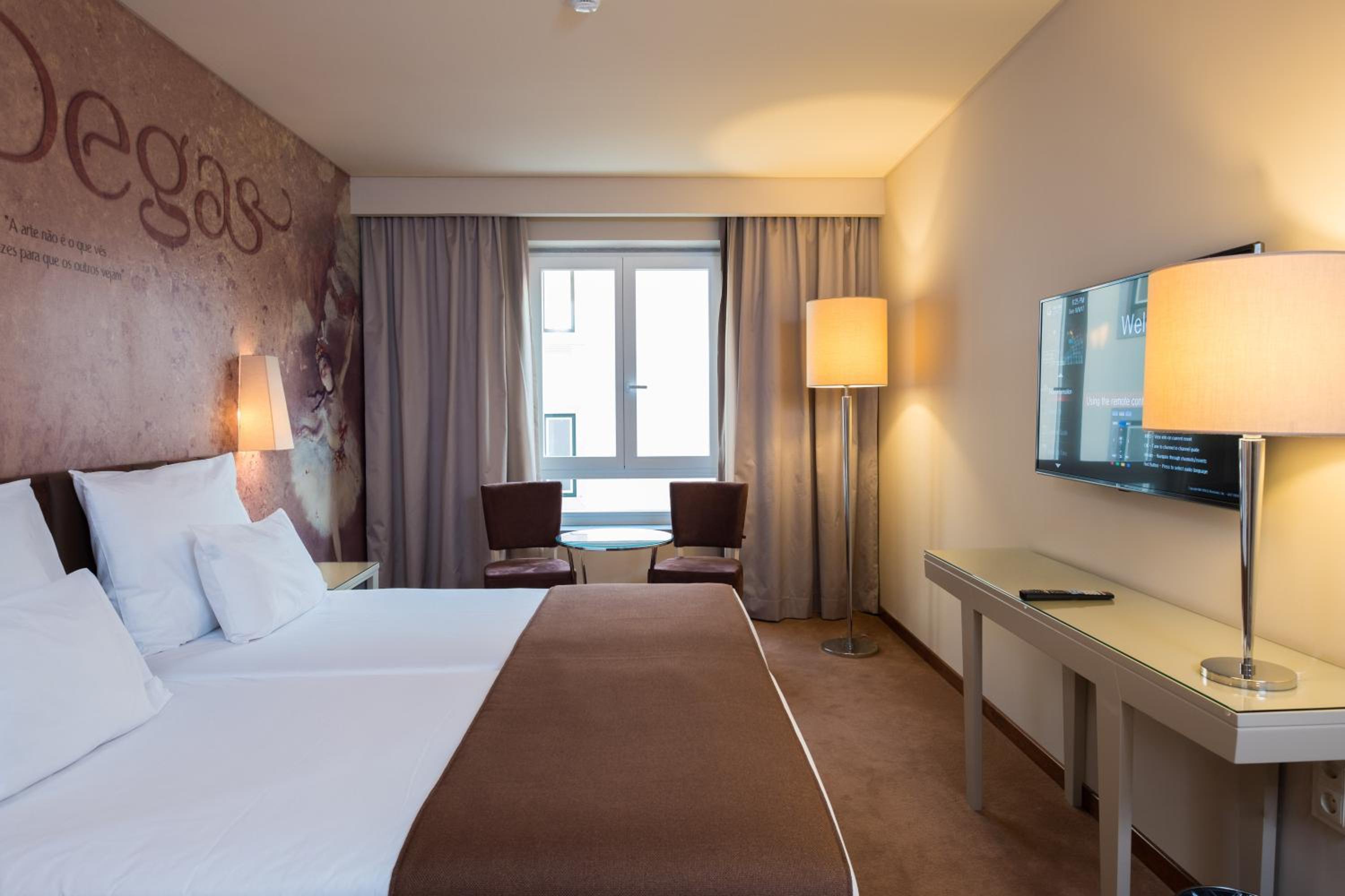 Twin Room with Extra Bed (2 Adults + 1 Child)