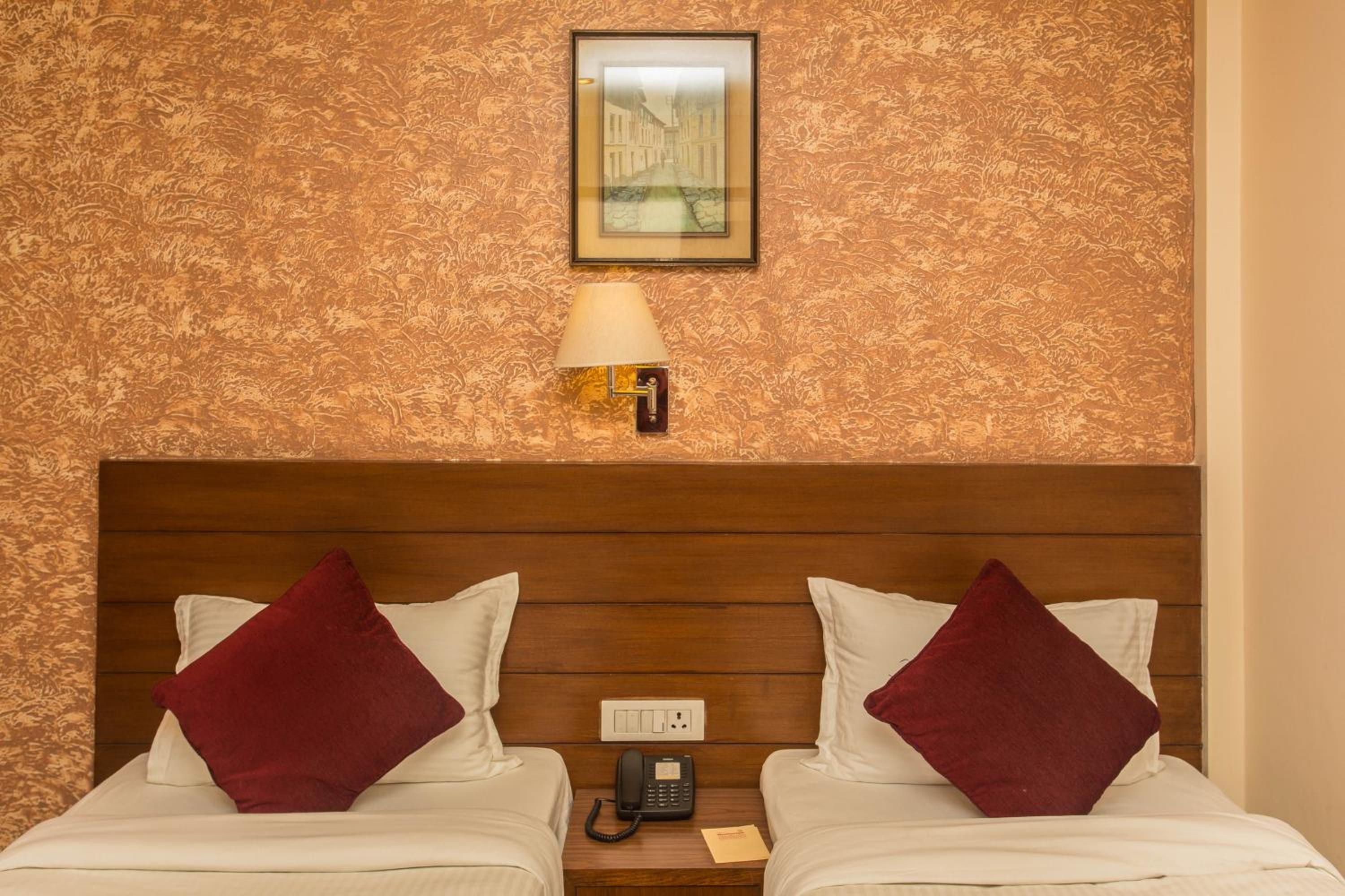 Deluxe Double or Twin Room