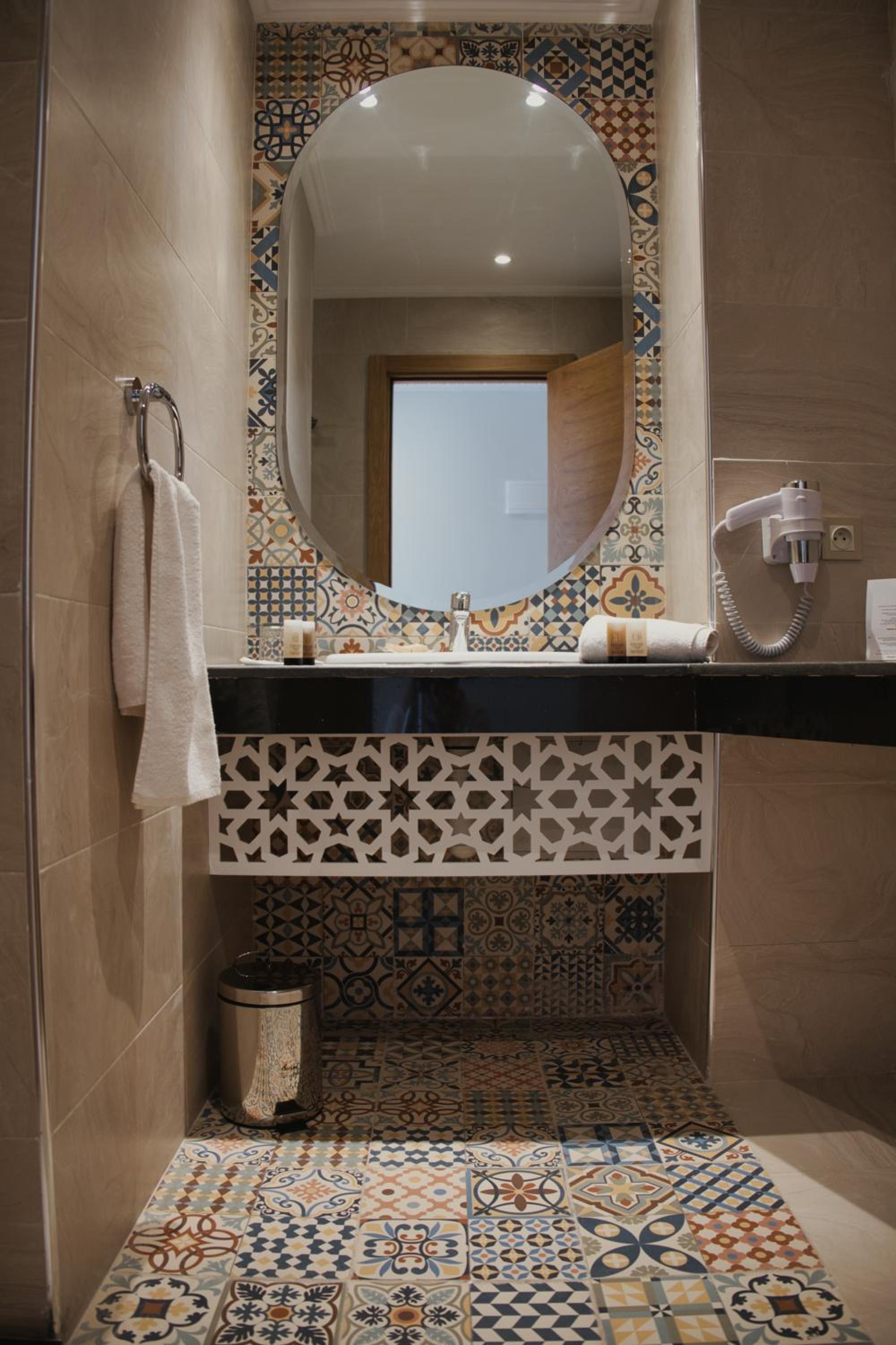 Deluxe Double or Twin Room with Pool View