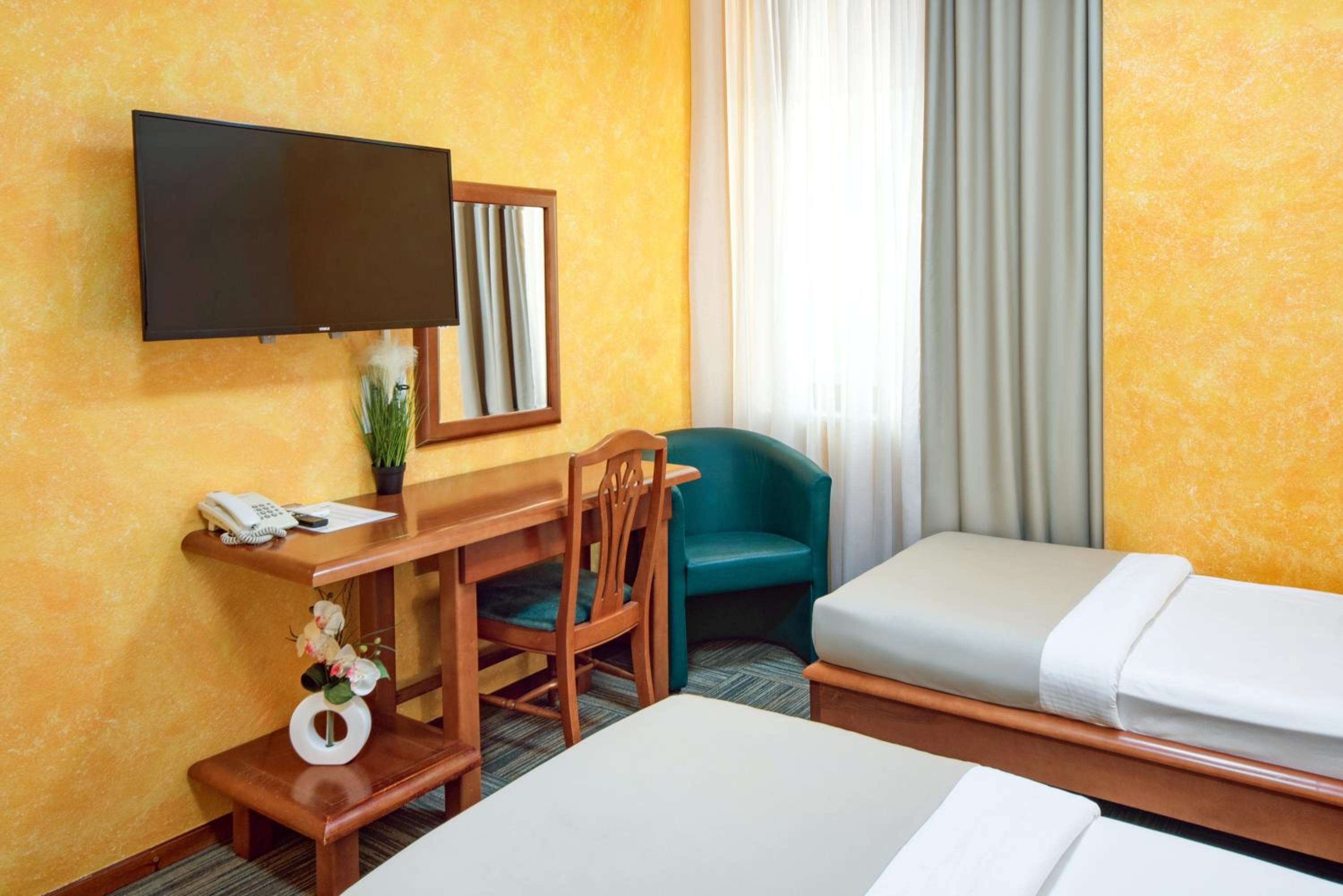 Standard Twin/Double Room